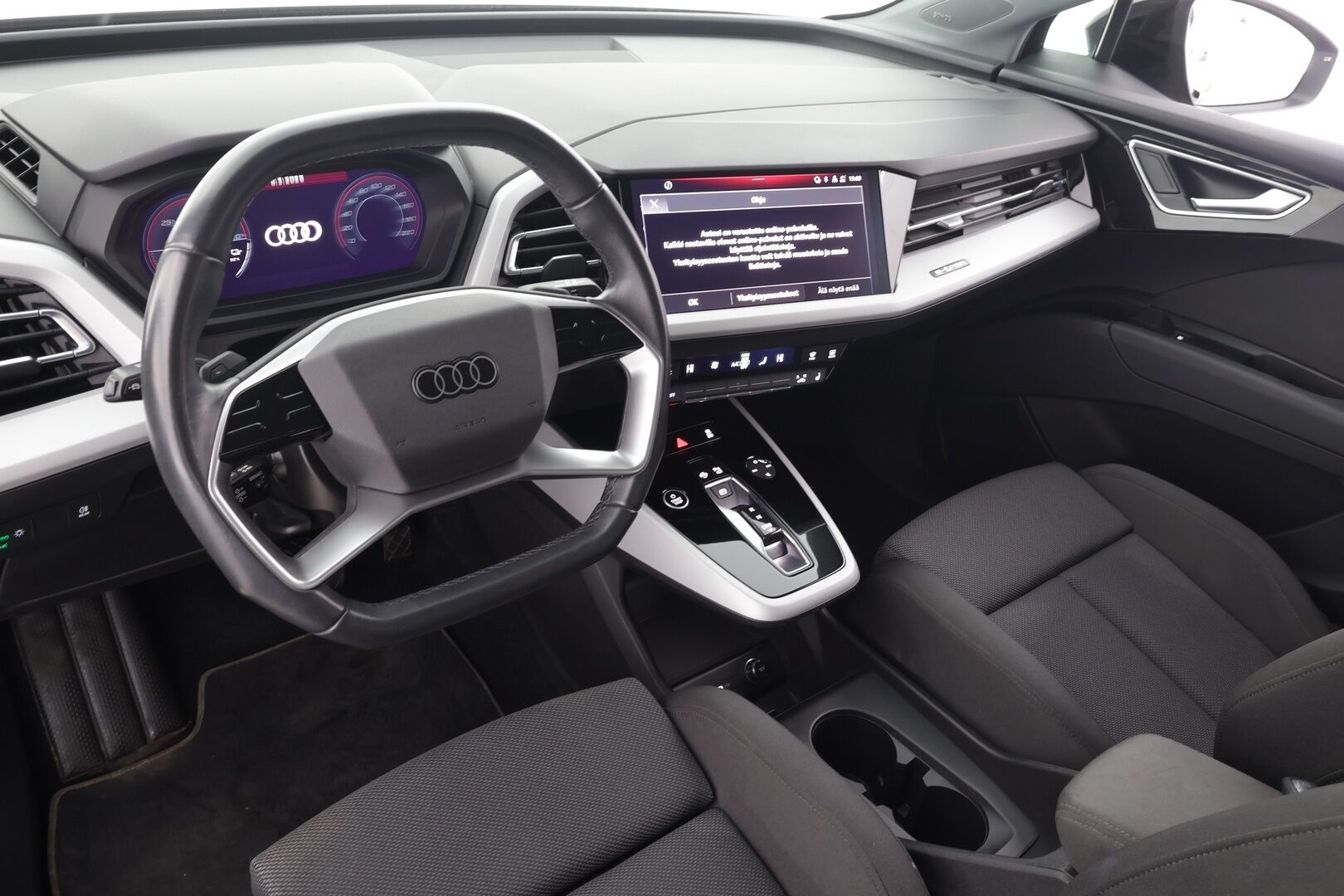 Audi Q4 e-tron 2023 Edition 40 e-tron * ACC / ILP / Koukku / Sonos Äänentoisto / P.Kamera / Sporttipenkit / LED * - 1.Om suomi-auto / Kahdet Renkaat