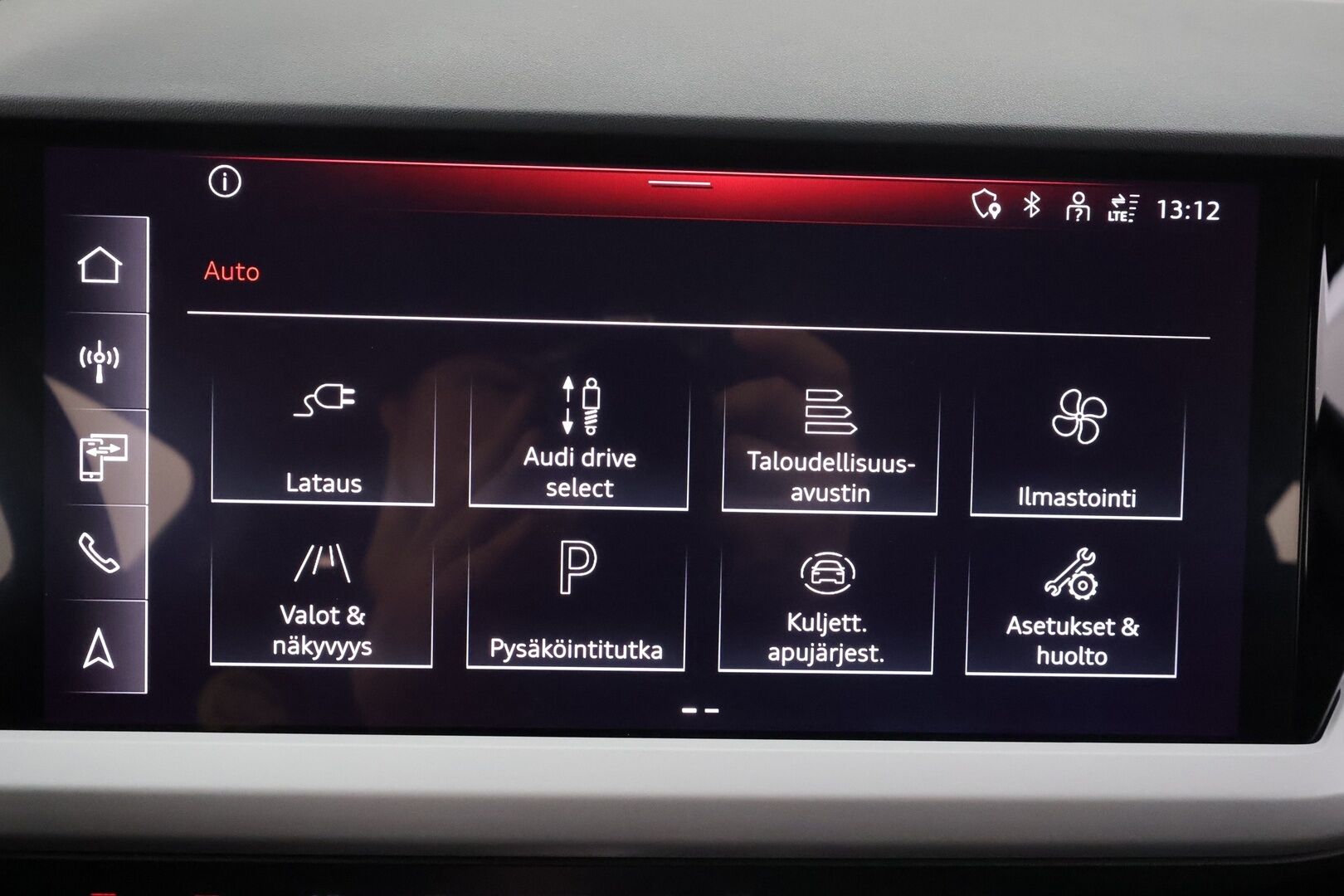 Audi Q4 e-tron 2023 Edition 40 e-tron * ACC / ILP / Koukku / Sonos Äänentoisto / P.Kamera / Sporttipenkit / LED * - 1.Om suomi-auto / Kahdet Renkaat