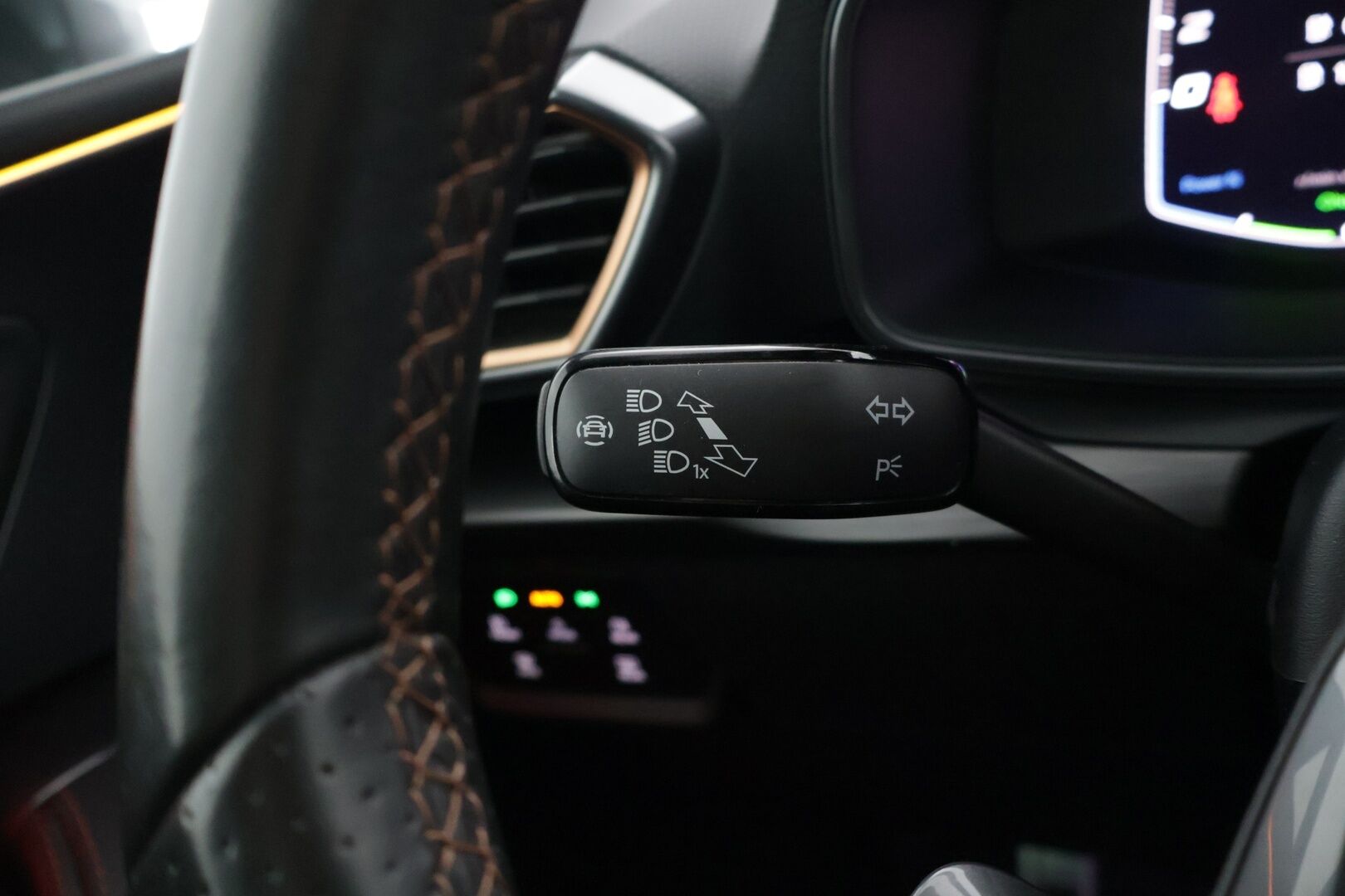 Cupra Leon 2021 1,4 PHEV 180 kW e-HYBRID DSG - * Adapt.vakkari / Digimittaristo / Kattoikkuna / P-Kamera / Lane assist / BLIS *
