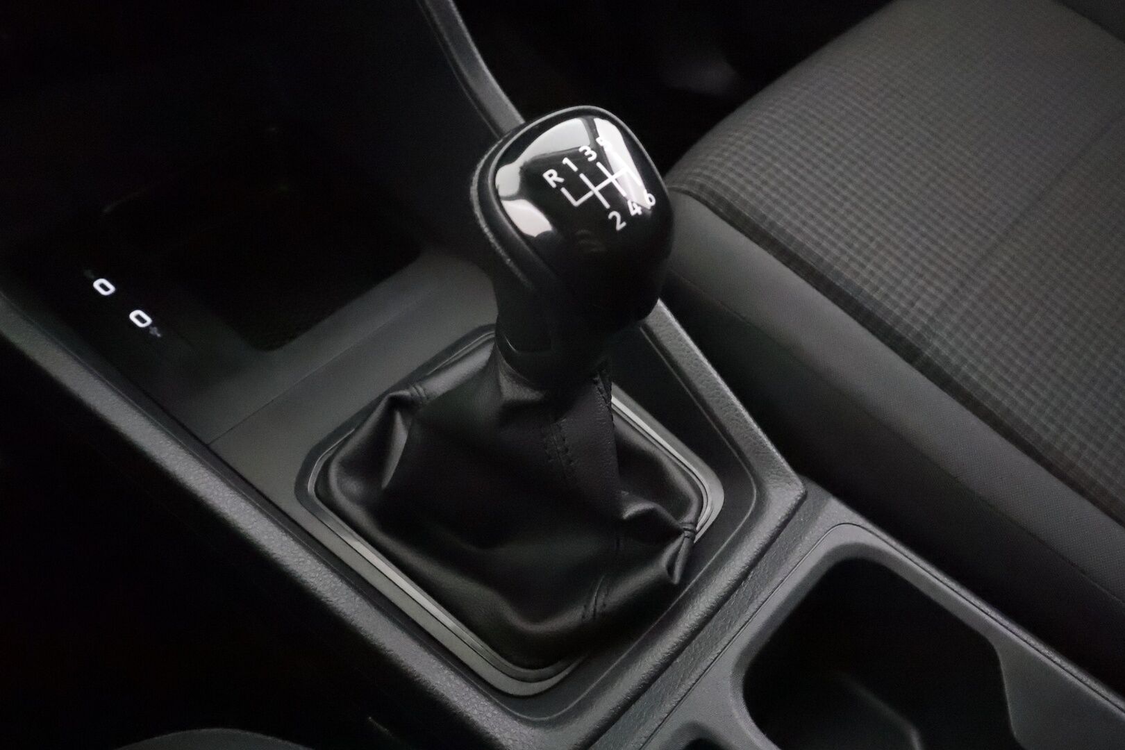 Volkswagen Caddy Maxi 2023 Cargo 2,0 TDI 90kW 4Motion * Vakkari / Lisävalo / Koukku / 1.Om Suomi-auto / Bluetooth *