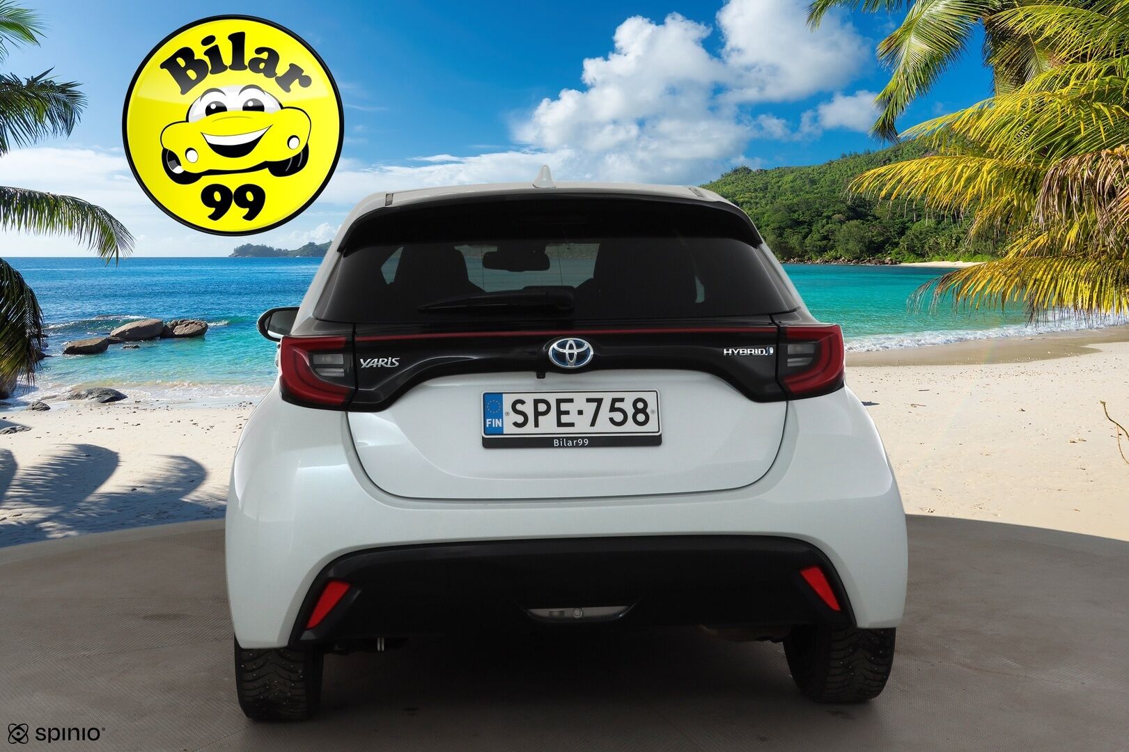 Toyota Yaris 2021 1,5 Hybrid Premium * ACC / Lasikatto / JBL / P.Kamera / LED / Puolinahat / Digimittaristo / KeylessGo * - Kahdet renkaat aluvanteilla / Merkkihuollettu / Huippuvarusteet