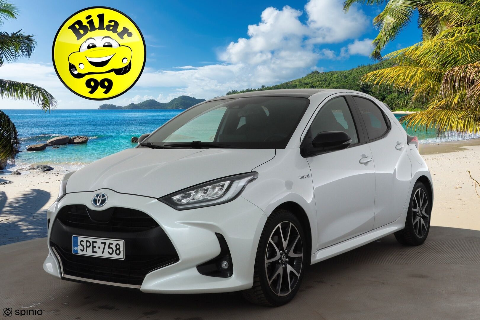 Toyota Yaris 2021 1,5 Hybrid Premium * ACC / Lasikatto / JBL / P.Kamera / LED / Puolinahat / Digimittaristo / KeylessGo * - Kahdet renkaat aluvanteilla / Merkkihuollettu / Huippuvarusteet