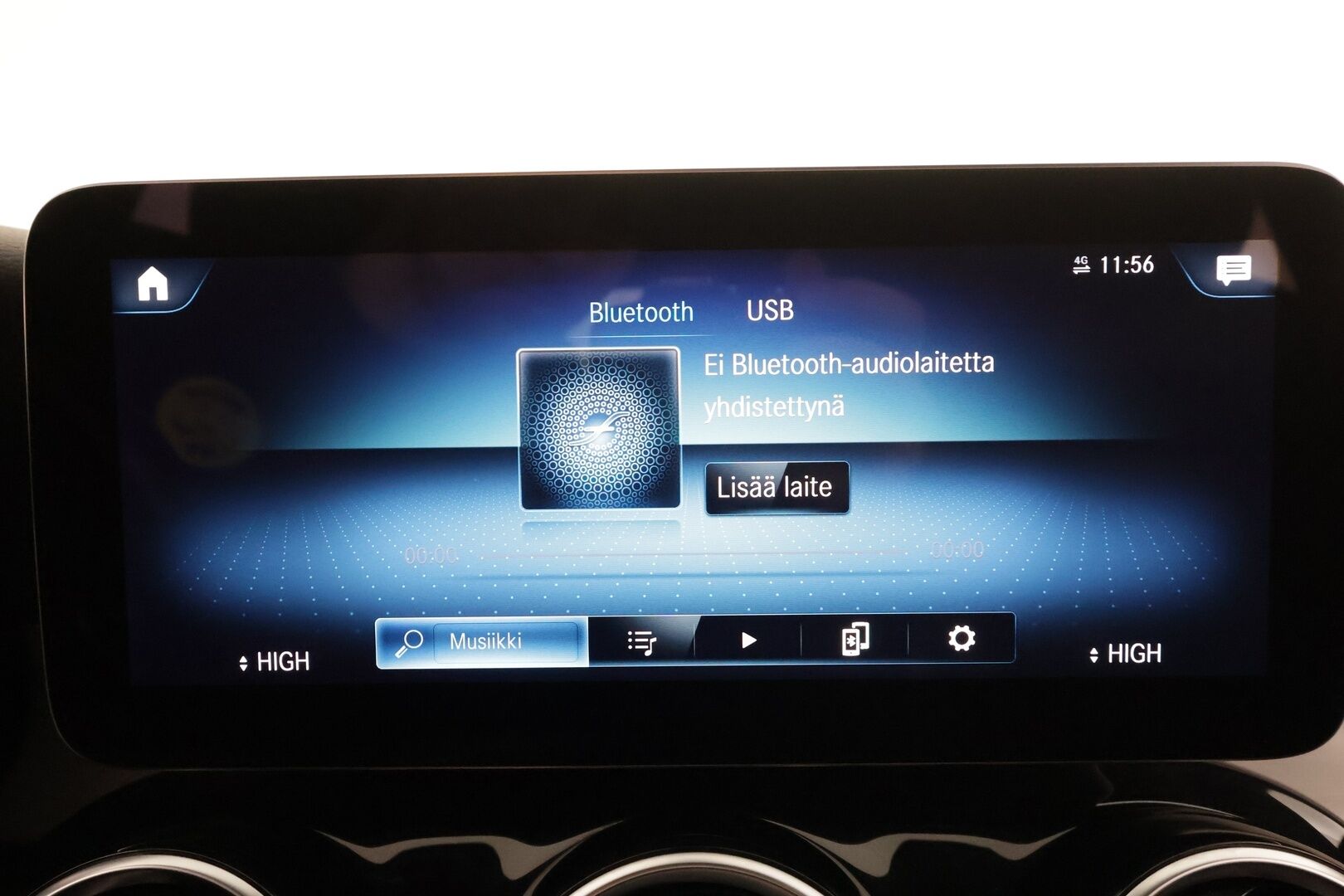 Mercedes-Benz GLC 2021 300 e 4MATIC A Business EQ Power AMG * Koukku / Distronic / Navi / Sportpenkit / LED-High Performance / P.kamera * - Akku kuntotarkastettu / Kahdet renkaat