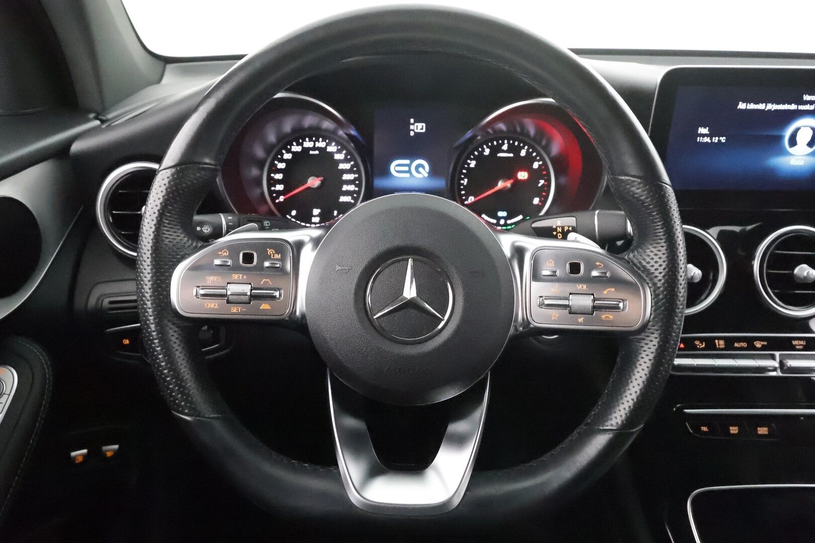 Mercedes-Benz GLC 2021 300 e 4MATIC A Business EQ Power AMG * Koukku / Distronic / Navi / Sportpenkit / LED-High Performance / P.kamera * - Akku kuntotarkastettu / Kahdet renkaat