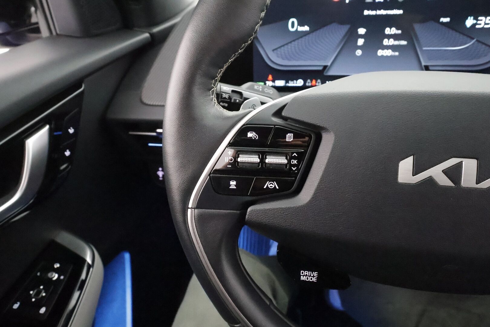 Kia EV6 2023 GT-Line AWD 77 kWh 325 hv * ACC / Koukku / Widescreen / Muistipenkki / P.kamera / Ilmastoidut Osanahat / Apple&Android * - 1.Om Suomi-auto / Kahdet Renkaat / Merkkihuollot - HULLUT AVAJAISHULINAT KORKOTARJOUS 3,29 %