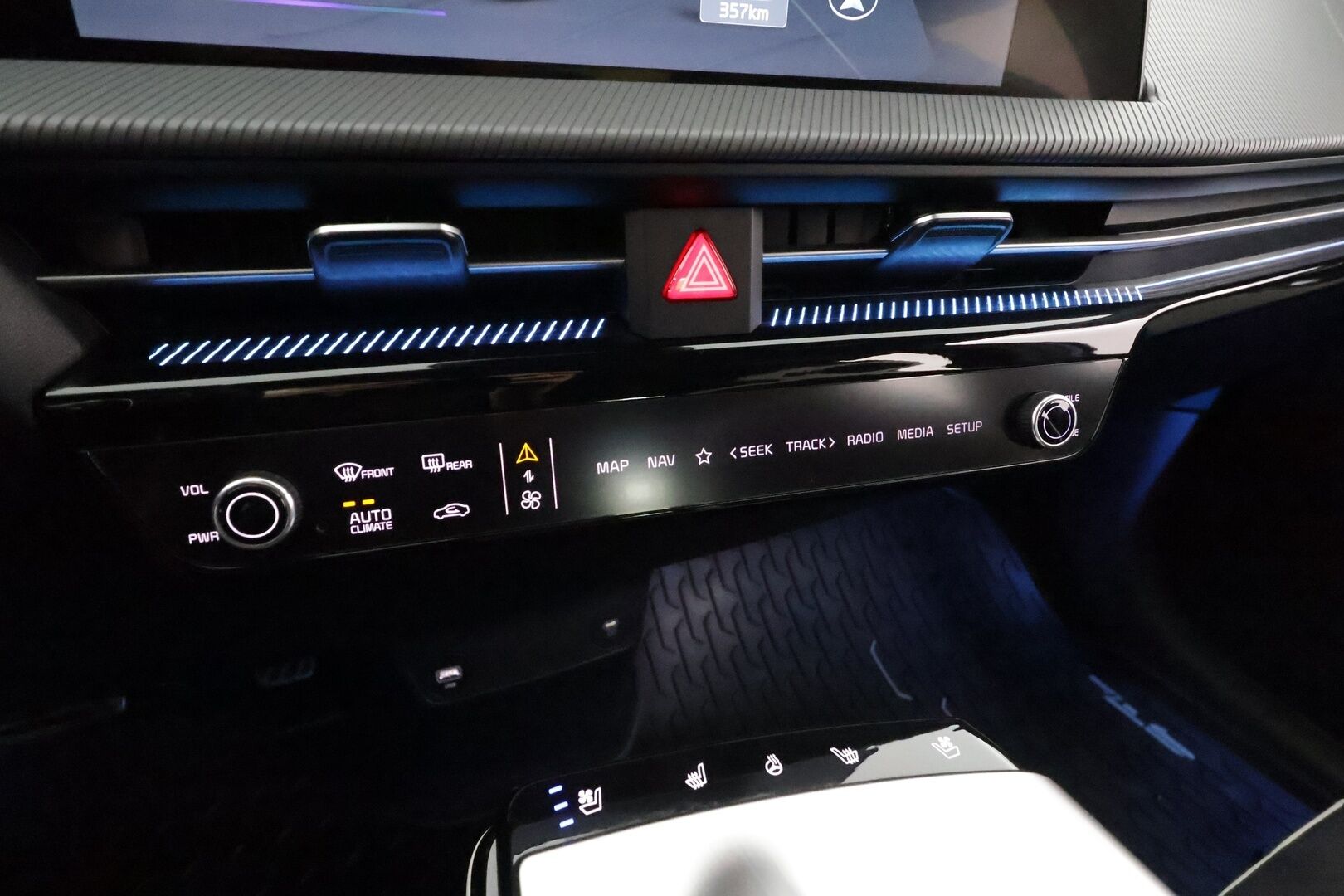 Kia EV6 2023 GT-Line AWD 77 kWh 325 hv * ACC / Koukku / Widescreen / Muistipenkki / P.kamera / Ilmastoidut Osanahat / Apple&Android * - 1.Om Suomi-auto / Kahdet Renkaat / Merkkihuollot - HULLUT AVAJAISHULINAT KORKOTARJOUS 3,29 %