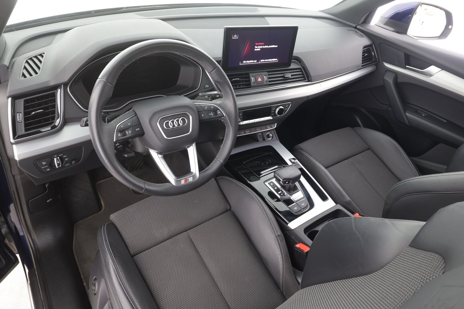 Audi Q5 2023 S line 50 TFSI e 220 kW quattro S tronic Electrified Edition - | ACC | P.Kamera | LED | Sporttipenkit | Apple&Android | Puolinahat | 1.Om Suomi-auto | Kahdet Renkaat |