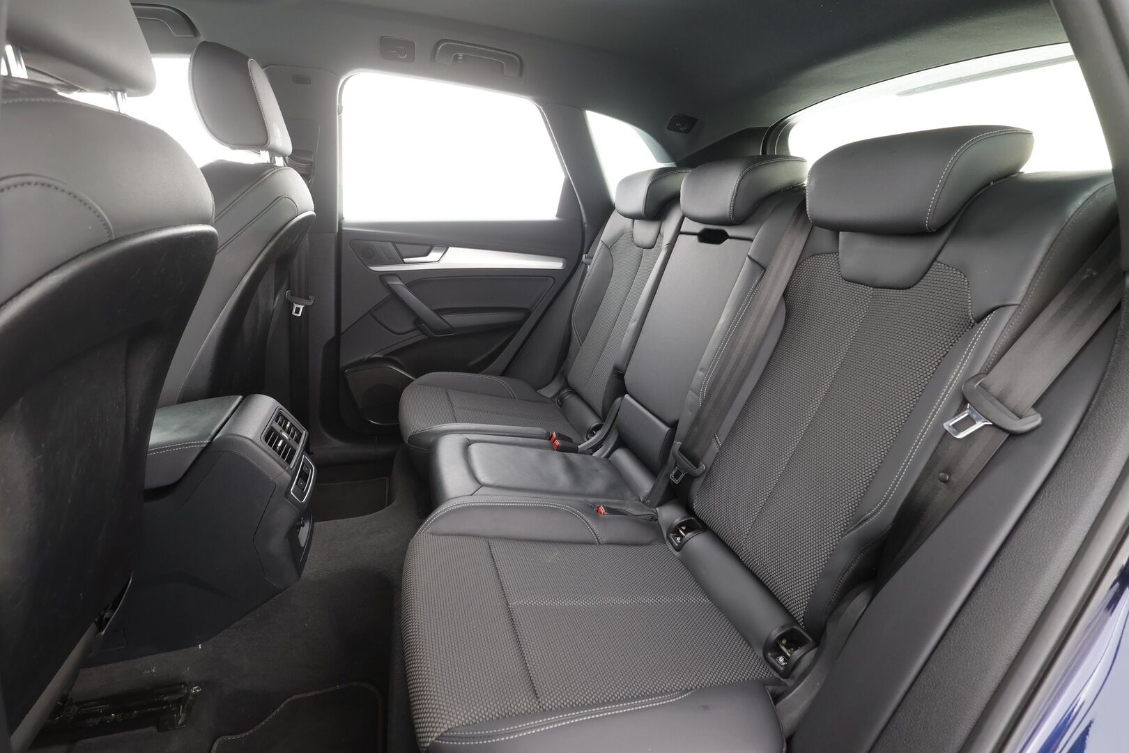 Audi Q5 2023 S line 50 TFSI e 220 kW quattro S tronic Electrified Edition - | ACC | P.Kamera | LED | Sporttipenkit | Apple&Android | Puolinahat | 1.Om Suomi-auto | Kahdet Renkaat |