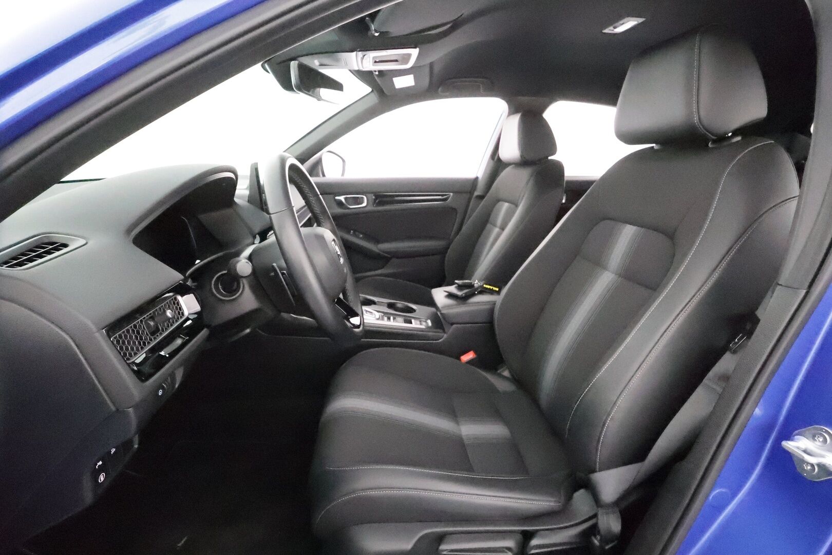 Honda Civic 2023 Hybrid Sport * ACC / P.kamera / LED / Navi / Lohkolämmitin / KeylessGo / Puolinahat * - Suomi-auto / Kahdet renkaat aluvanteilla / Merkkihuollettu