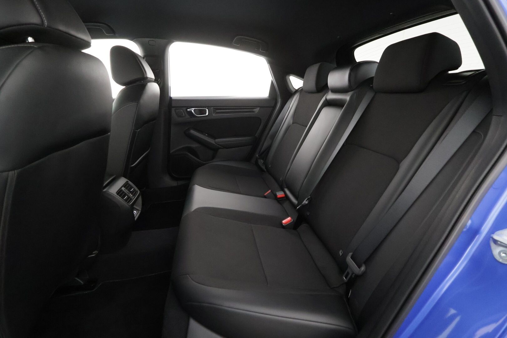 Honda Civic 2023 Hybrid Sport * ACC / P.kamera / LED / Navi / Lohkolämmitin / KeylessGo / Puolinahat * - Suomi-auto / Kahdet renkaat aluvanteilla / Merkkihuollettu