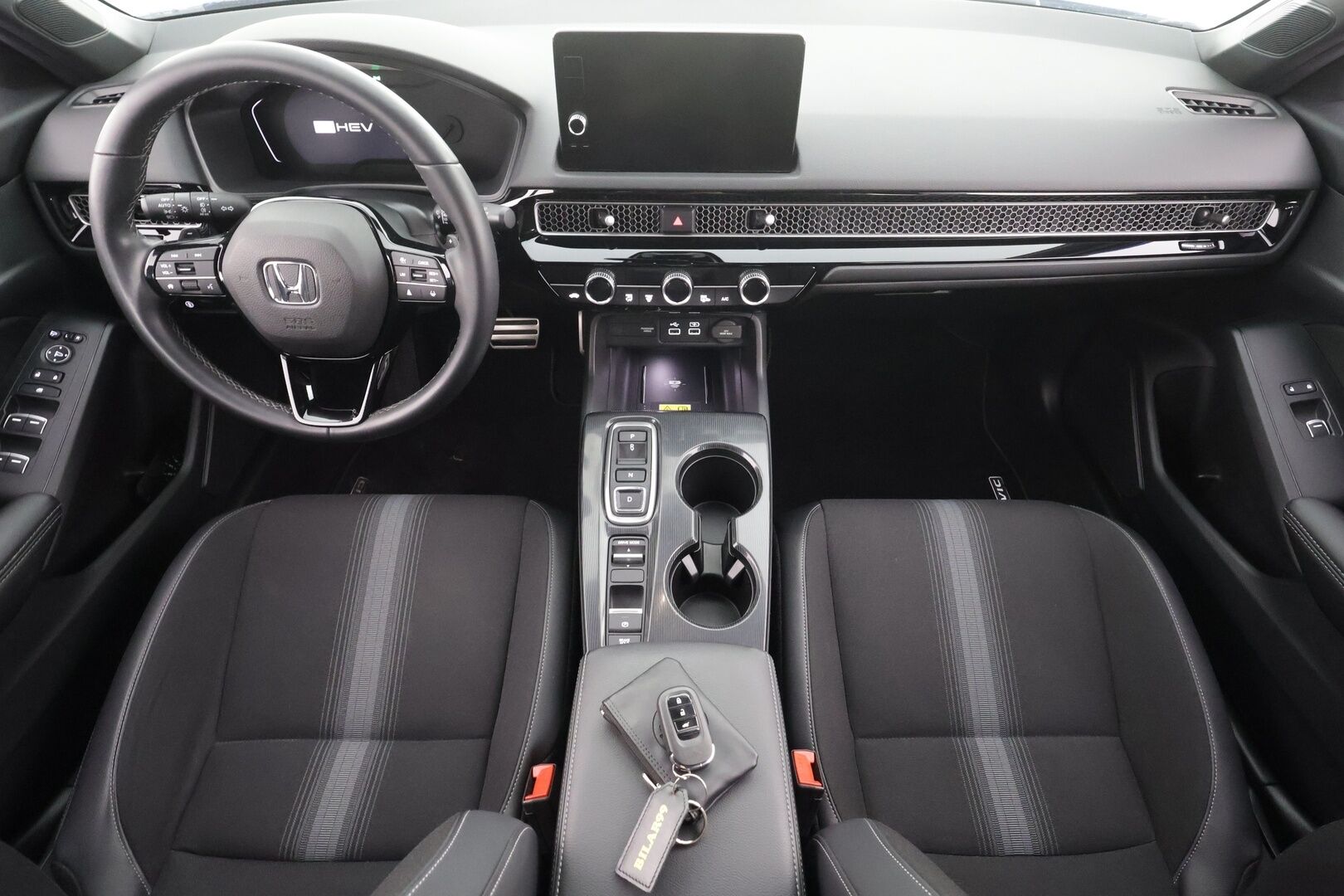 Honda Civic 2023 Hybrid Sport * ACC / P.kamera / LED / Navi / Lohkolämmitin / KeylessGo / Puolinahat * - Suomi-auto / Kahdet renkaat aluvanteilla / Merkkihuollettu