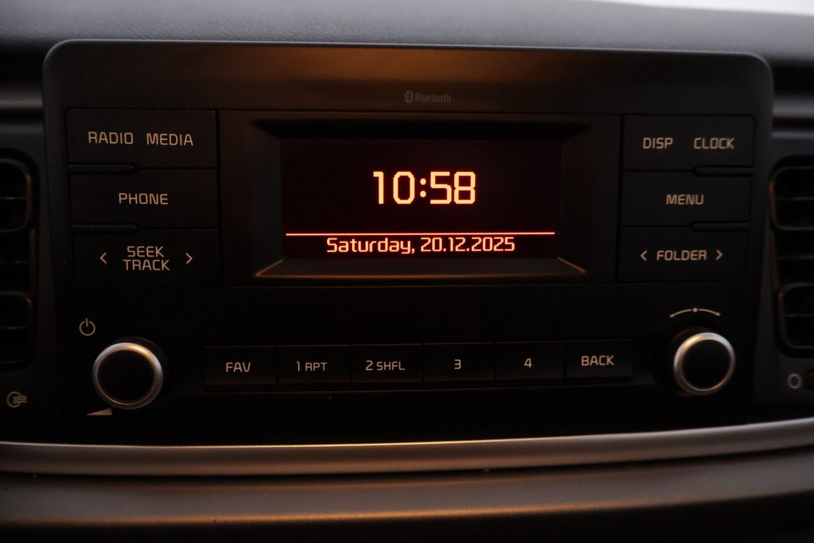 Kia Rio 2023 1,2 LX *Vetokoukku / Ratinlämmitin / Bluetooth / Vakionopeudensäädin / 2x Renkaat ja vanteet* - 1-omisteinen Suomi-auto / Merkkihuollettu / Kahdet huippurenkaat - HULLUT JOULUT KORKOTARJOUS 2,49% 