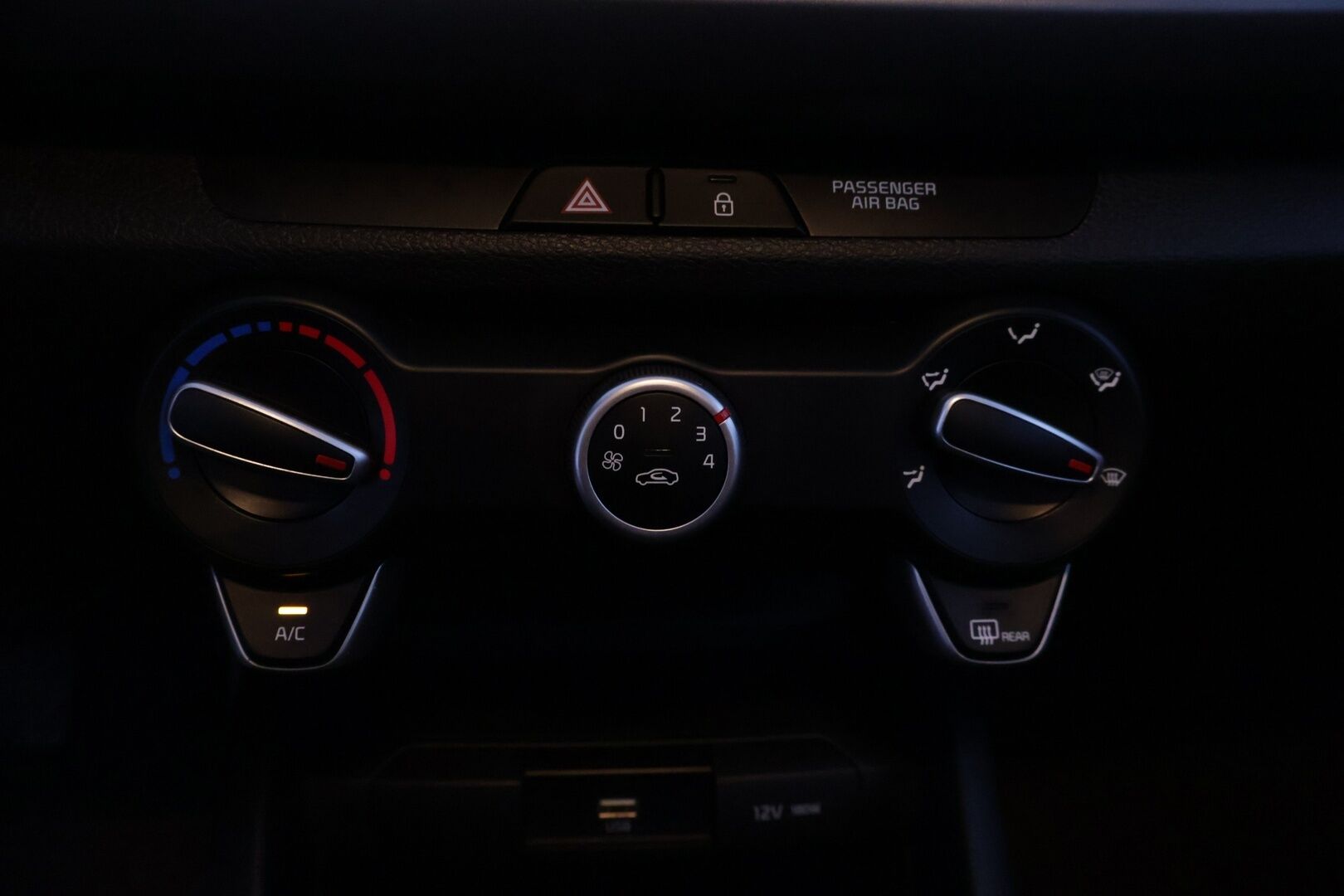 Kia Rio 2023 1,2 LX *Vetokoukku / Ratinlämmitin / Bluetooth / Vakionopeudensäädin / 2x Renkaat ja vanteet* - 1-omisteinen Suomi-auto / Merkkihuollettu / Kahdet huippurenkaat - HULLUT JOULUT KORKOTARJOUS 2,49% 