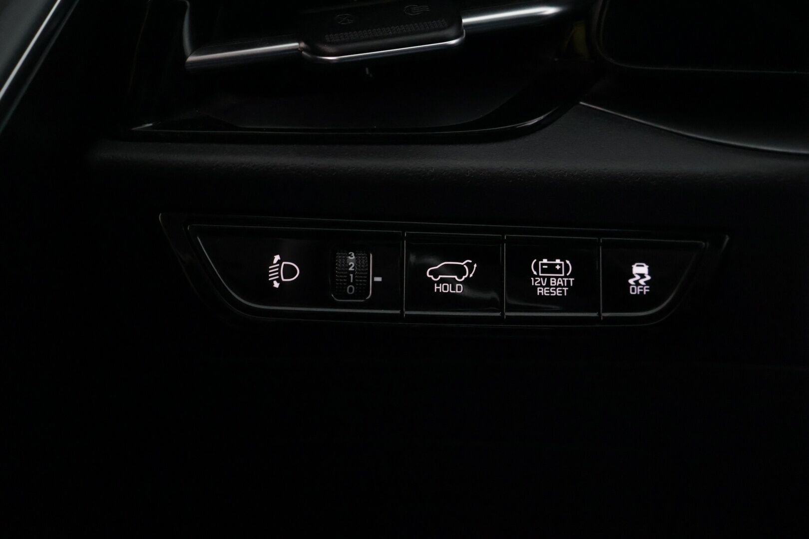 Kia Niro 2023 1,6 GDI Hybrid EX DCT * 1.Om Suomi-auto / Adapt. vak / Sähköpenkki / Puolinahat / Ohjausavustin  / Lohkolämmitin* - Juuri huollettu! / Keyless Go / Peruutuskamera / Kaukovaloautomatiikka / Raintlämmitin / Kia Connect 