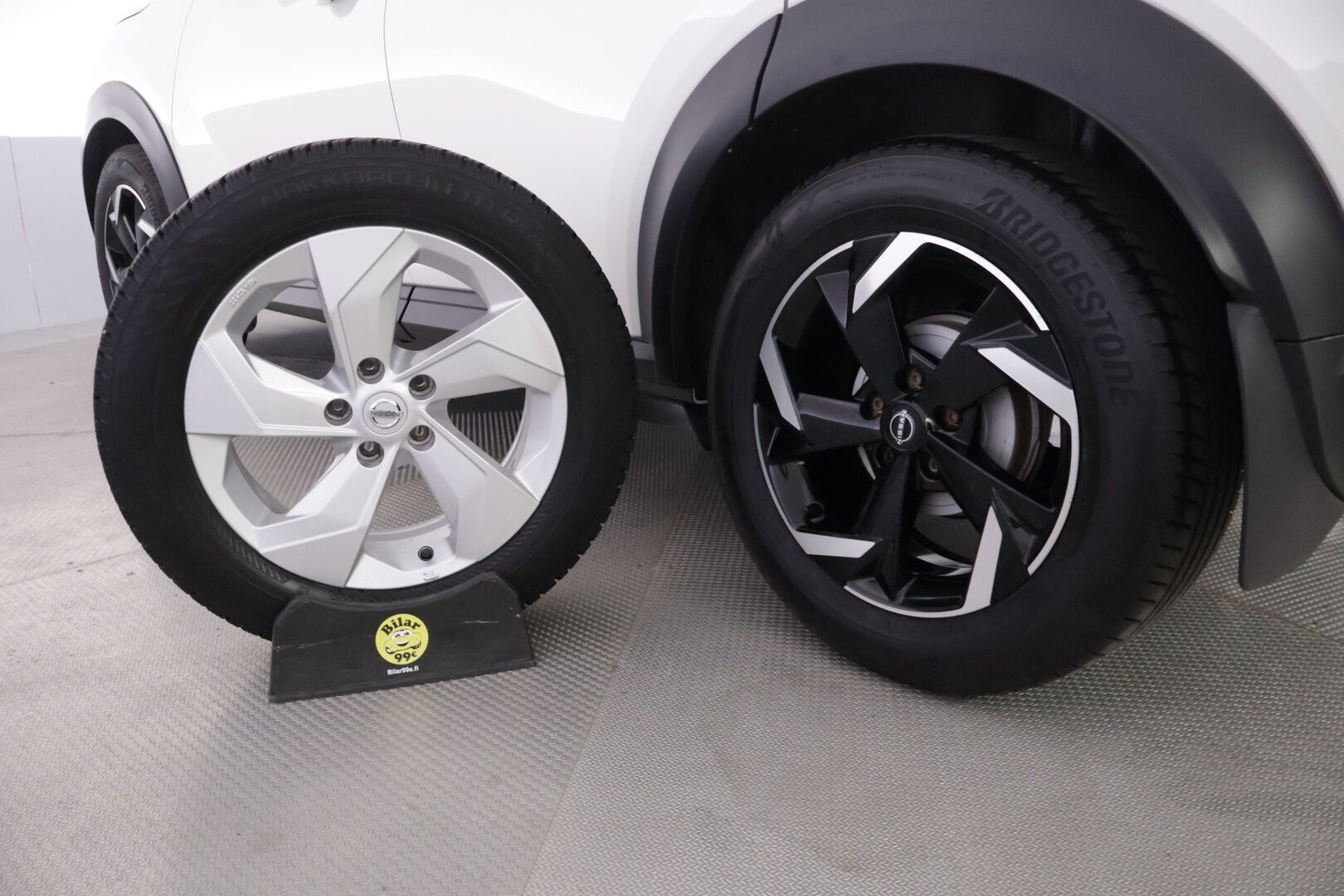 Nissan Juke 2023 DIG-T 114HP 7DCT Acenta Comfort Pack + Navi MY23 - 1. Om Suomi-auto | Merkkihuollettu | Vakkari | P.kamera | Carplay | Navi | 2x renkaat