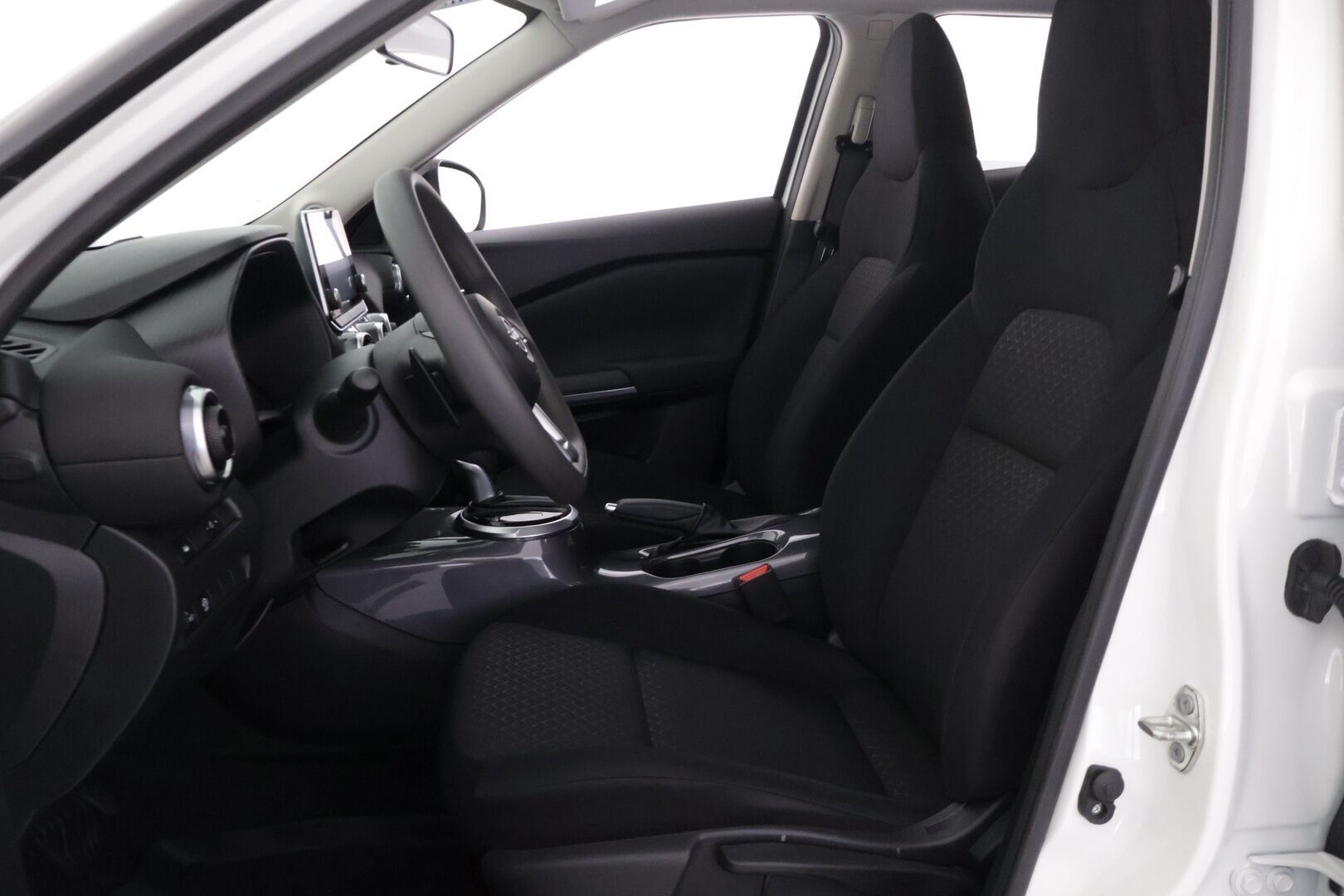 Nissan Juke 2023 DIG-T 114HP 7DCT Acenta Comfort Pack + Navi MY23 - 1. Om Suomi-auto | Merkkihuollettu | Vakkari | P.kamera | Carplay | Navi | 2x renkaat