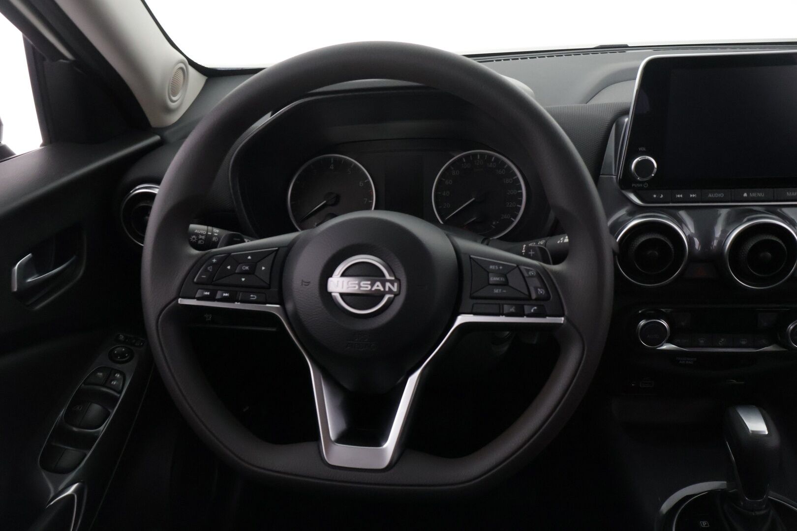 Nissan Juke 2023 DIG-T 114HP 7DCT Acenta Comfort Pack + Navi MY23 - 1. Om Suomi-auto | Merkkihuollettu | Vakkari | P.kamera | Carplay | Navi | 2x renkaat