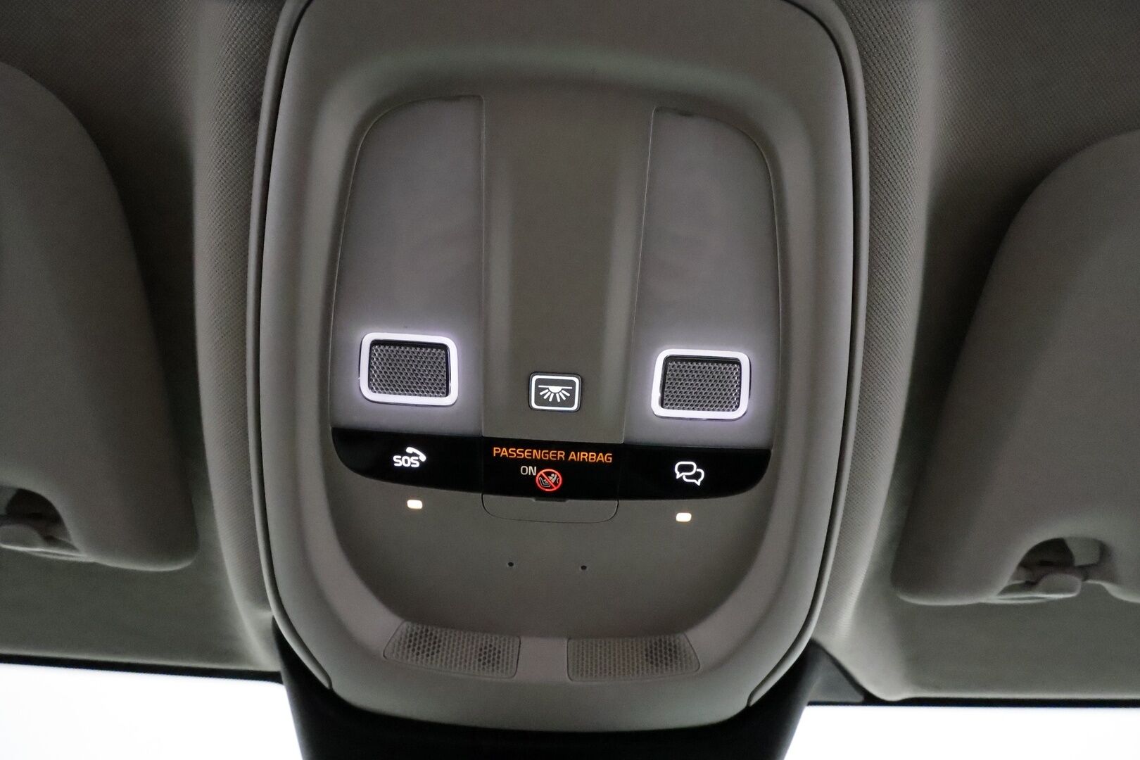 Volvo V60 2024 T8 AWD Long Range High Performance Plus Dark aut **H&K / Koukku / ACC / Full-LED / P.Kamera / Sporttinahat Muistilla** - *Akku kuntotarkastettu SoH 99,3% / Kahdet Renkaat / Merkkihuollettu!*