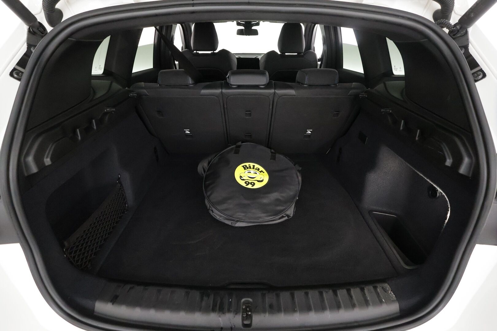 BMW X1 2023 U11 25e xDrive Charged Edition M Sport - | ACC | Adapt. LED | Nahka-alcantara | Sporttipenkit | P.kamera | Comfort Access | Lane Assist | Lämm. ratti | Sähk. takaluukku | 1-om suomiauto | - KORKO VAIN 3,99 %