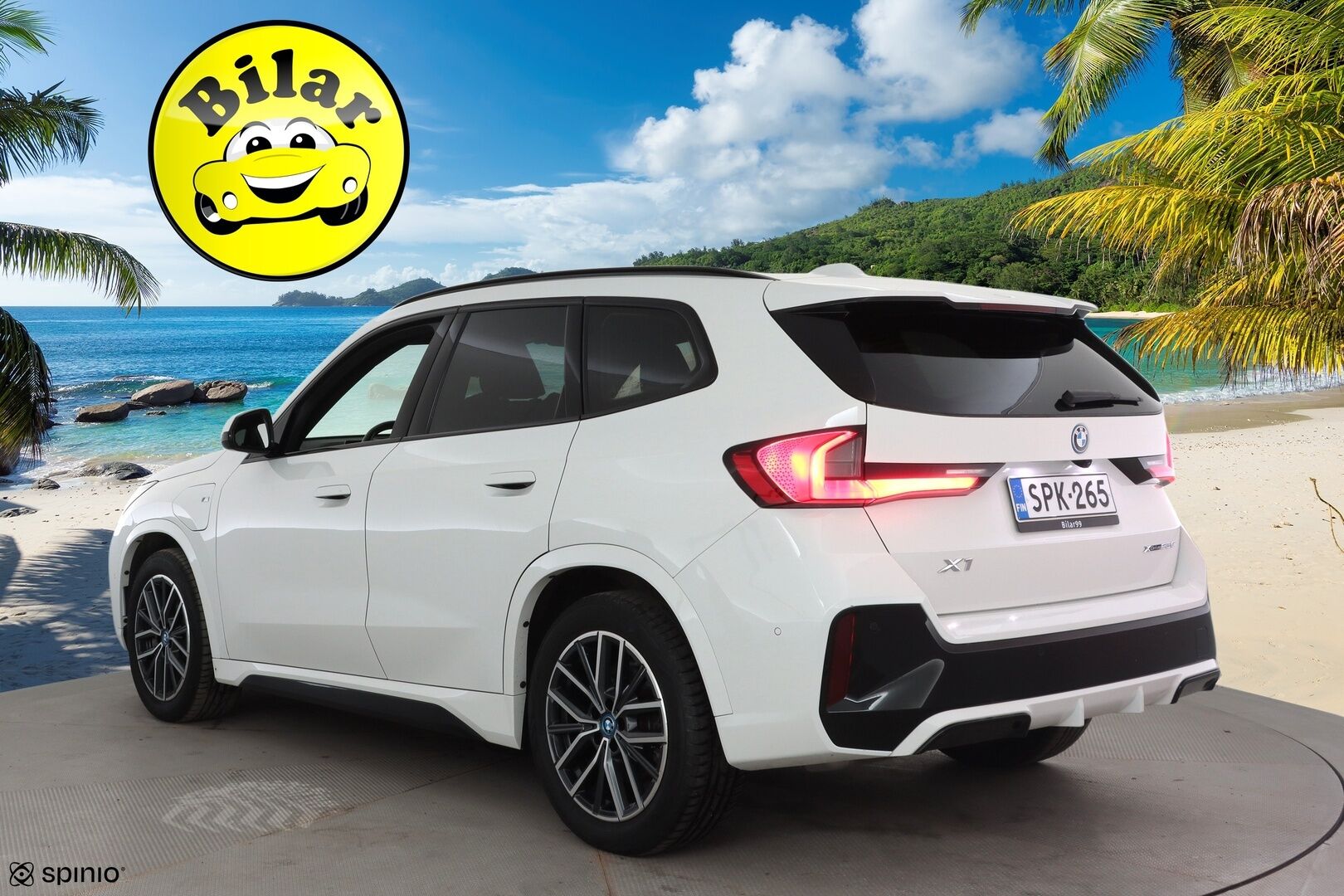 BMW X1 2023 U11 25e xDrive Charged Edition M Sport - | ACC | Adapt. LED | Nahka-alcantara | Sporttipenkit | P.kamera | Comfort Access | Lane Assist | Lämm. ratti | Sähk. takaluukku | 1-om suomiauto | - KORKO VAIN 3,99 %