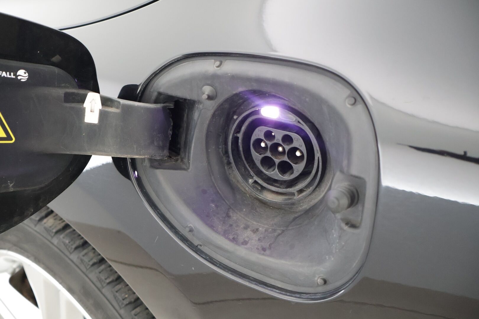 Volvo V60 2018 D5 AWD Twin Engine Classic Summum *ACC / Webasto / Navi / Keyless / VOC / Nahat* - *Myydään juuri huollettuna!* - HULLUT JOULUT KORKOTARJOUS 2,49% 