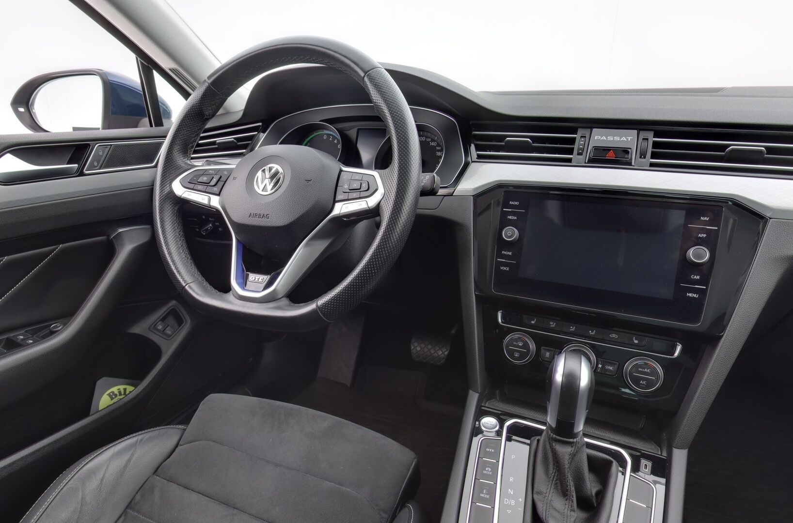 VOLKSWAGEN PASSAT GTE 2020 Variant GTE Plug-In Hybrid 160 kW DSG - | Adapt. vakkari | Webasto | Kaistavahti | P.kamera | Koukku |