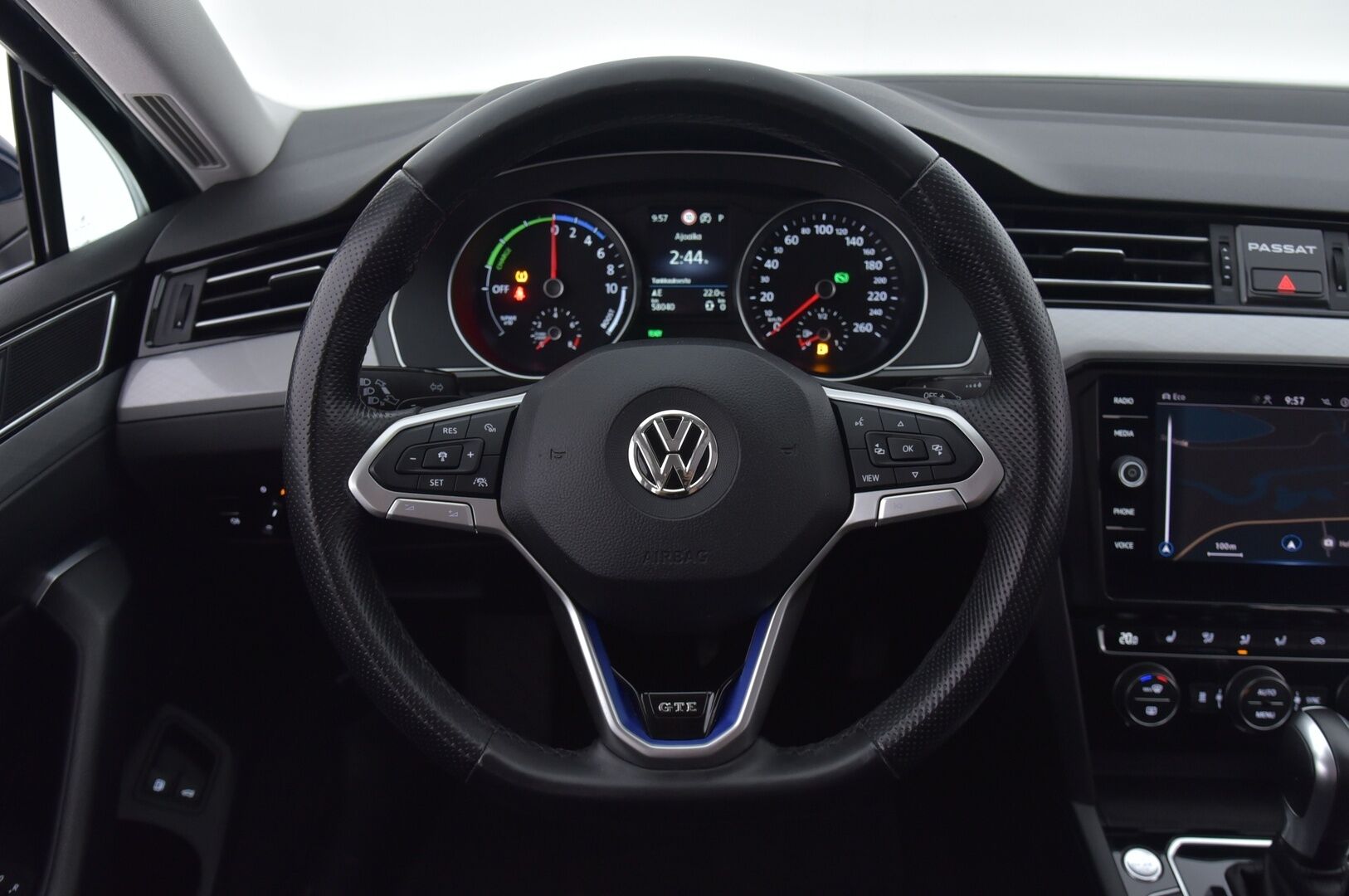 VOLKSWAGEN PASSAT GTE 2020 Variant GTE Plug-In Hybrid 160 kW DSG - | Adapt. vakkari | Webasto | Kaistavahti | P.kamera | Koukku |