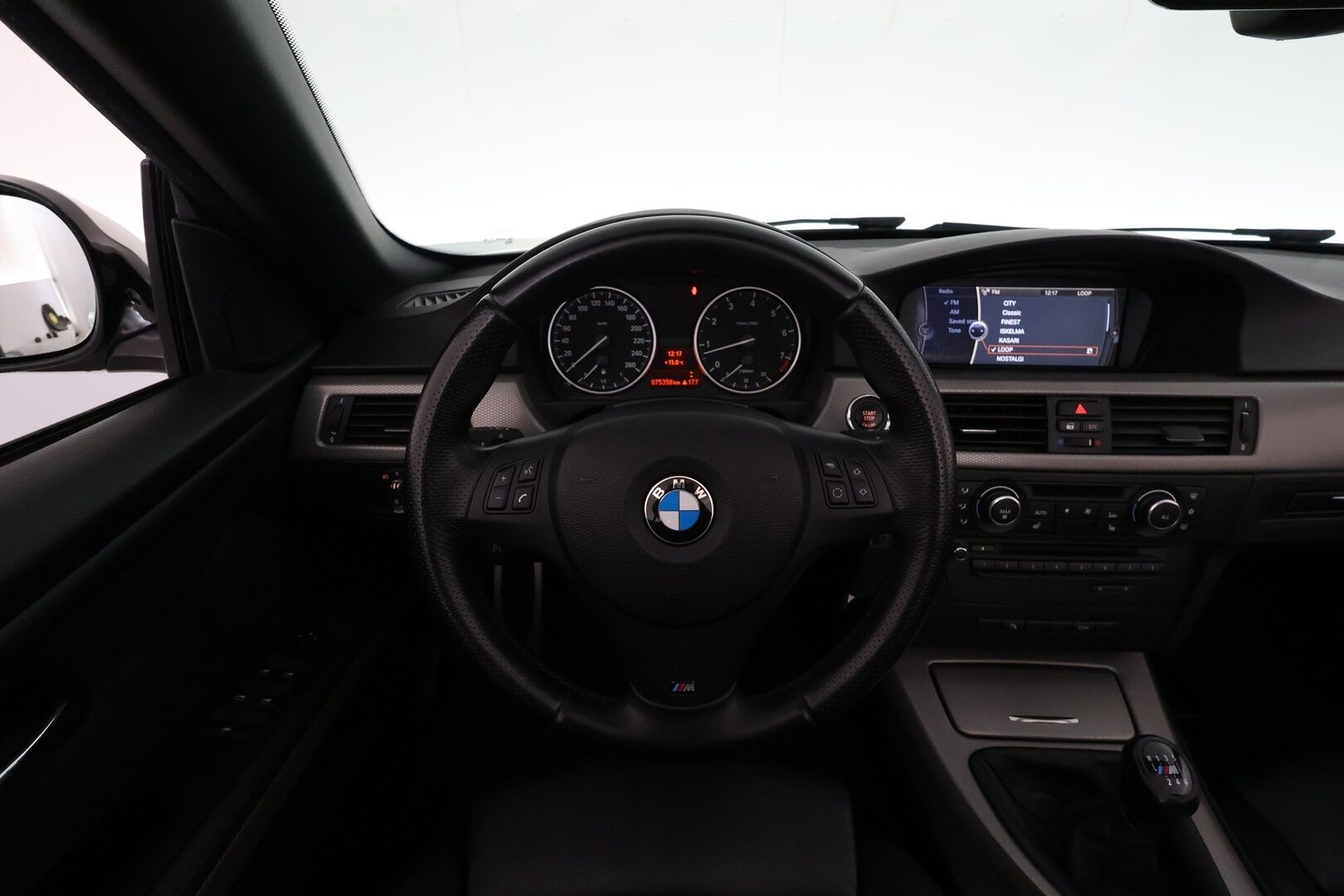 BMW 320 2010 320i M-Sport Cabriolet **HiFi / Xenon / Sporttipenkki Muistilla / Nahkaverhoilu / Vakkari** - Huippu Siisti!