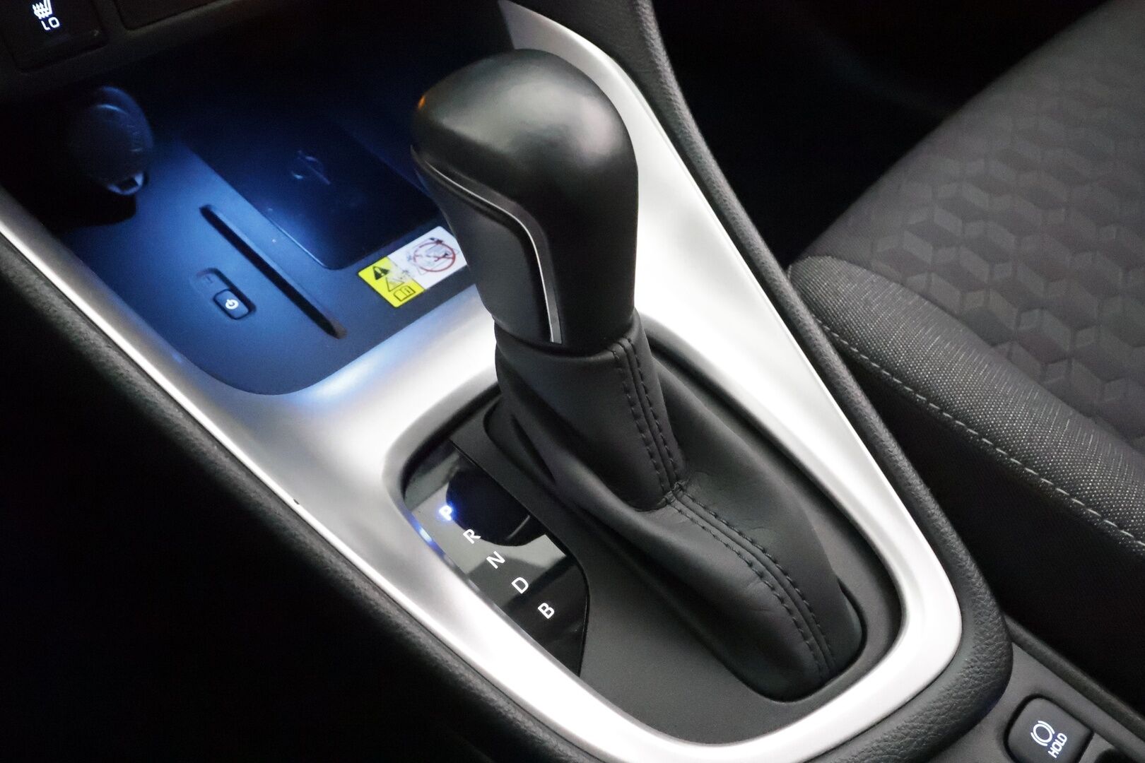 Toyota Yaris 2023 1,5 Hybrid Style Business - | ACC | LED | LTA | BSM | Navi | P.kamera | Keyless | Apple & Android | RCTA | Lämm. ratti | Lohko + sisälämmitin | Merkkihuollot | 1-om suomiauto | 