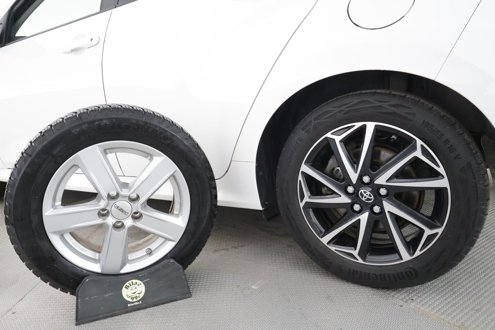 Toyota Yaris 2023 1,5 Hybrid Style Business - | ACC | LED | LTA | BSM | Navi | P.kamera | Keyless | Apple & Android | RCTA | Lämm. ratti | Lohko + sisälämmitin | Merkkihuollot | 1-om suomiauto | 