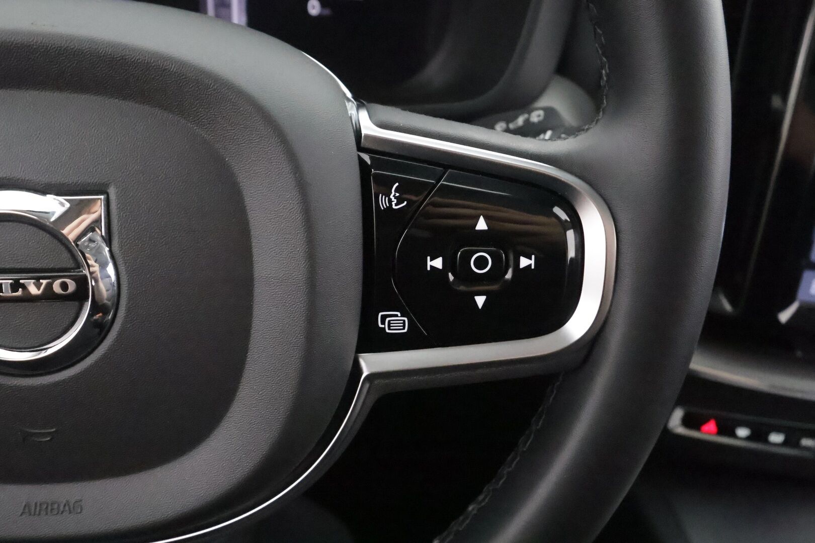 Volvo XC60 2024 T6 AWD Long Range Plus Bright aut - | ACC | Webasto | Koukku | Sporttinahat muistilla | Panorama | P.kamera | Pilot assist | High perf. audio | Keyless | 1-om suomiauto | 