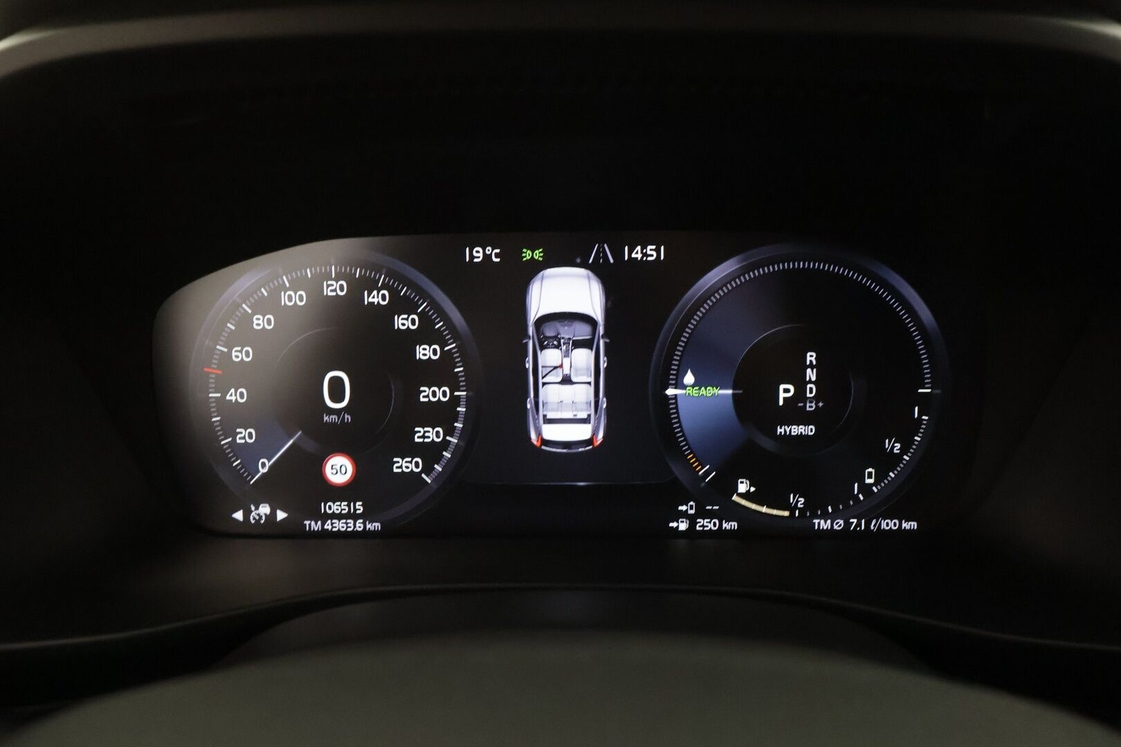 Volvo XC40 2023 T4 TwE Plus Dark aut - | Koukku | ACC | LED | 360 | Sporttipenkki Muistilla | Navi | Kaistavahti | Keyless | Digimittaristo | Lisälämmitin | 1-om Suomi-auto | 2x Latauskaapelit | Kahdet renkaat | Merkkihuollot |