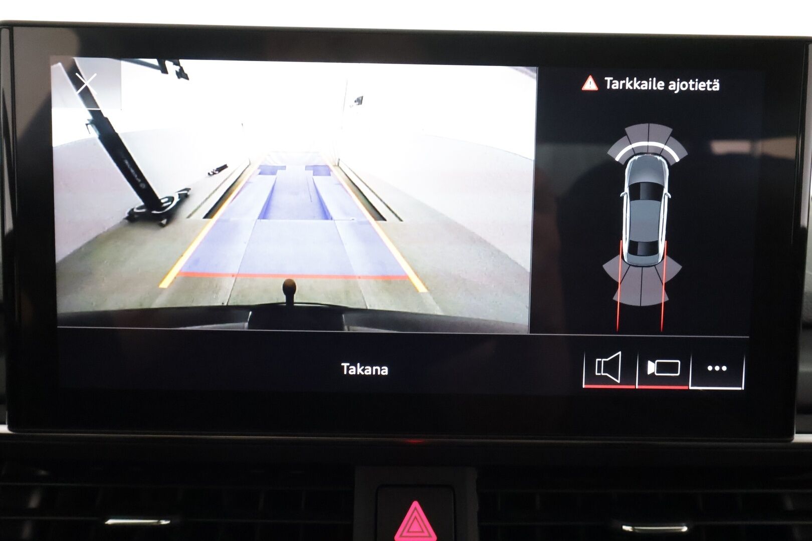 Audi A4 2023 Sedan 35 TFSI MHEV Progress - | Vakkari | Lisälämmitin | Koukku | LED | P.Kamera | Digimittaristo | Apple&Android | 1.Om Suomi-auto | Kahdet Renkaat |