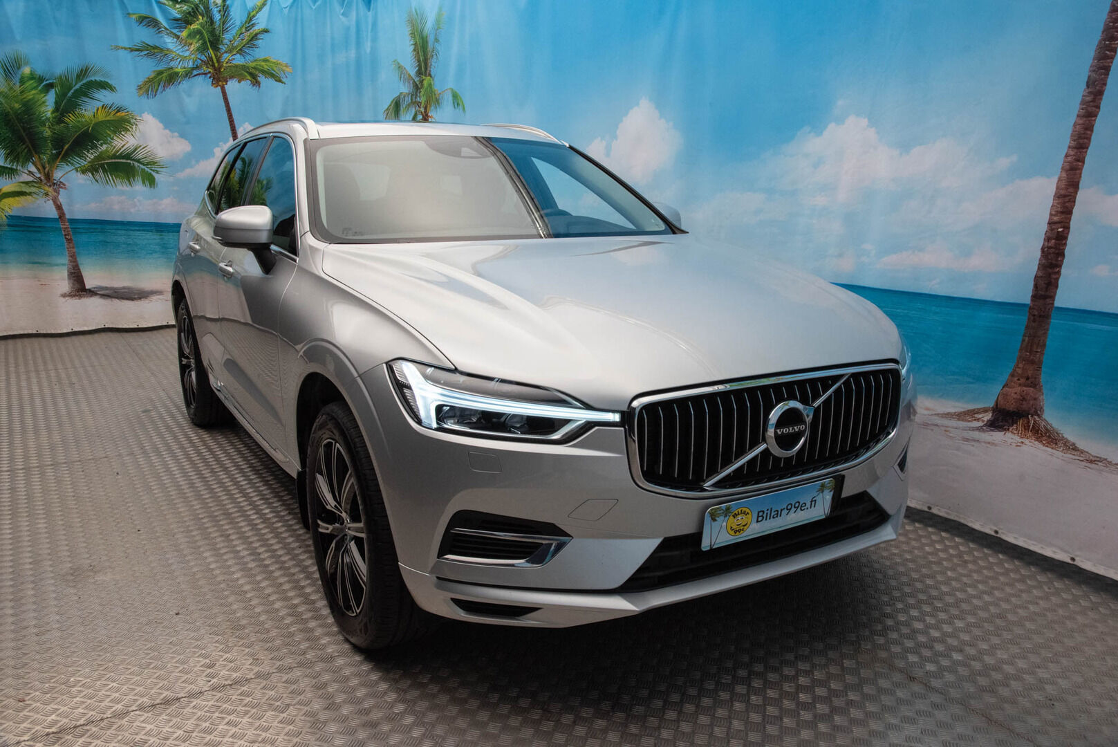 Volvo XC60 2020 T8 TwE AWD Inscription - ACC | Panorama | Webasto | Sport-nahat muistilla | Kamera | FULL-LED | BLIS | VOC | 2 x renkaat | KeylessGo | Kotilaturi | Juuri huollettu