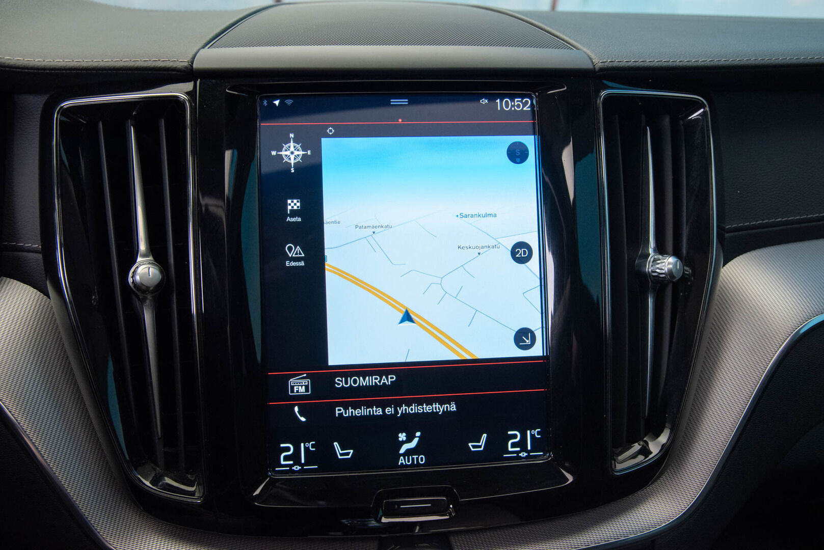 Volvo XC60 2020 T8 TwE AWD Inscription - ACC | Panorama | Webasto | Sport-nahat muistilla | Kamera | FULL-LED | BLIS | VOC | 2 x renkaat | KeylessGo | Kotilaturi | Juuri huollettu