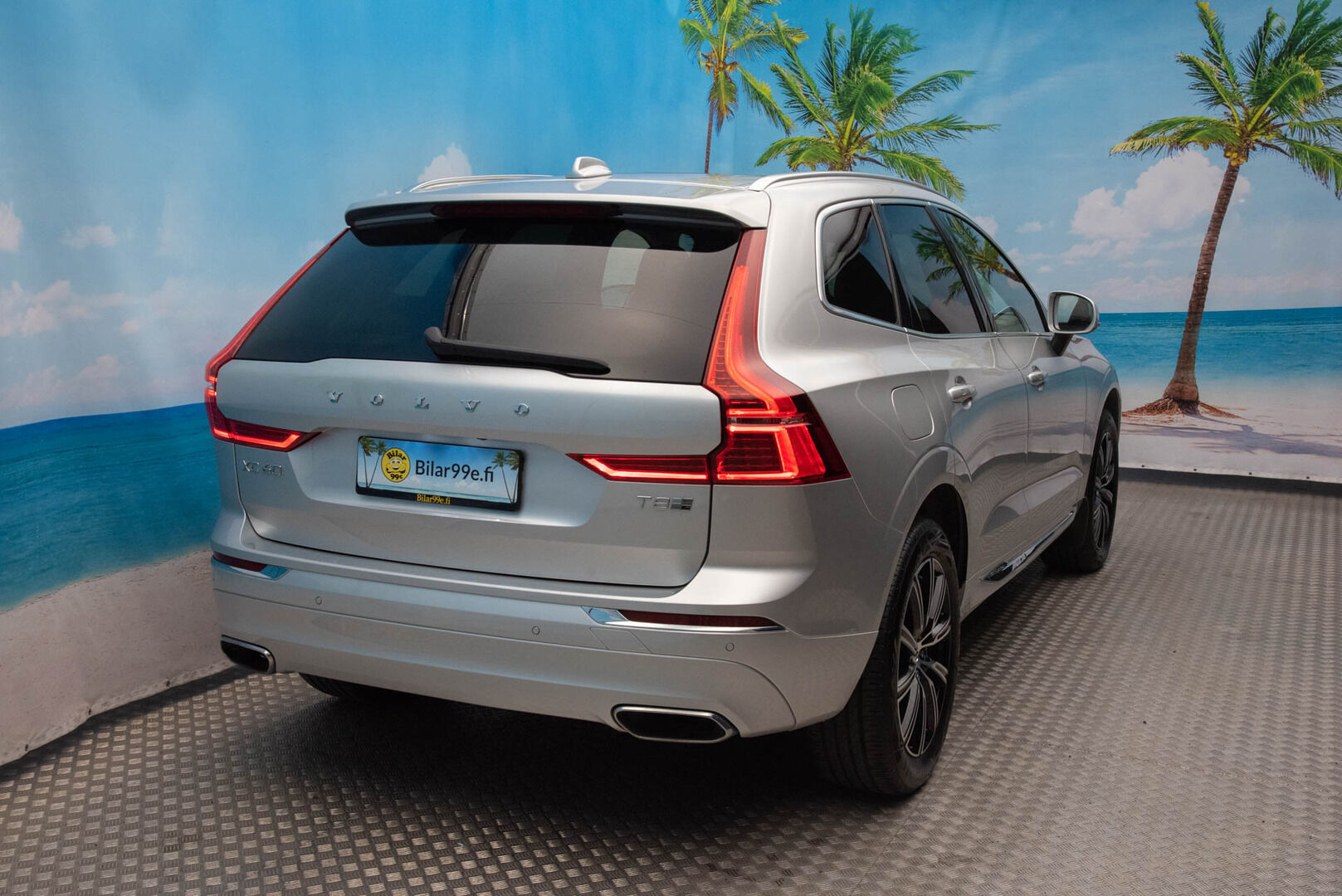 Volvo XC60 2020 T8 TwE AWD Inscription - ACC | Panorama | Webasto | Sport-nahat muistilla | Kamera | FULL-LED | BLIS | VOC | 2 x renkaat | KeylessGo | Kotilaturi | Juuri huollettu