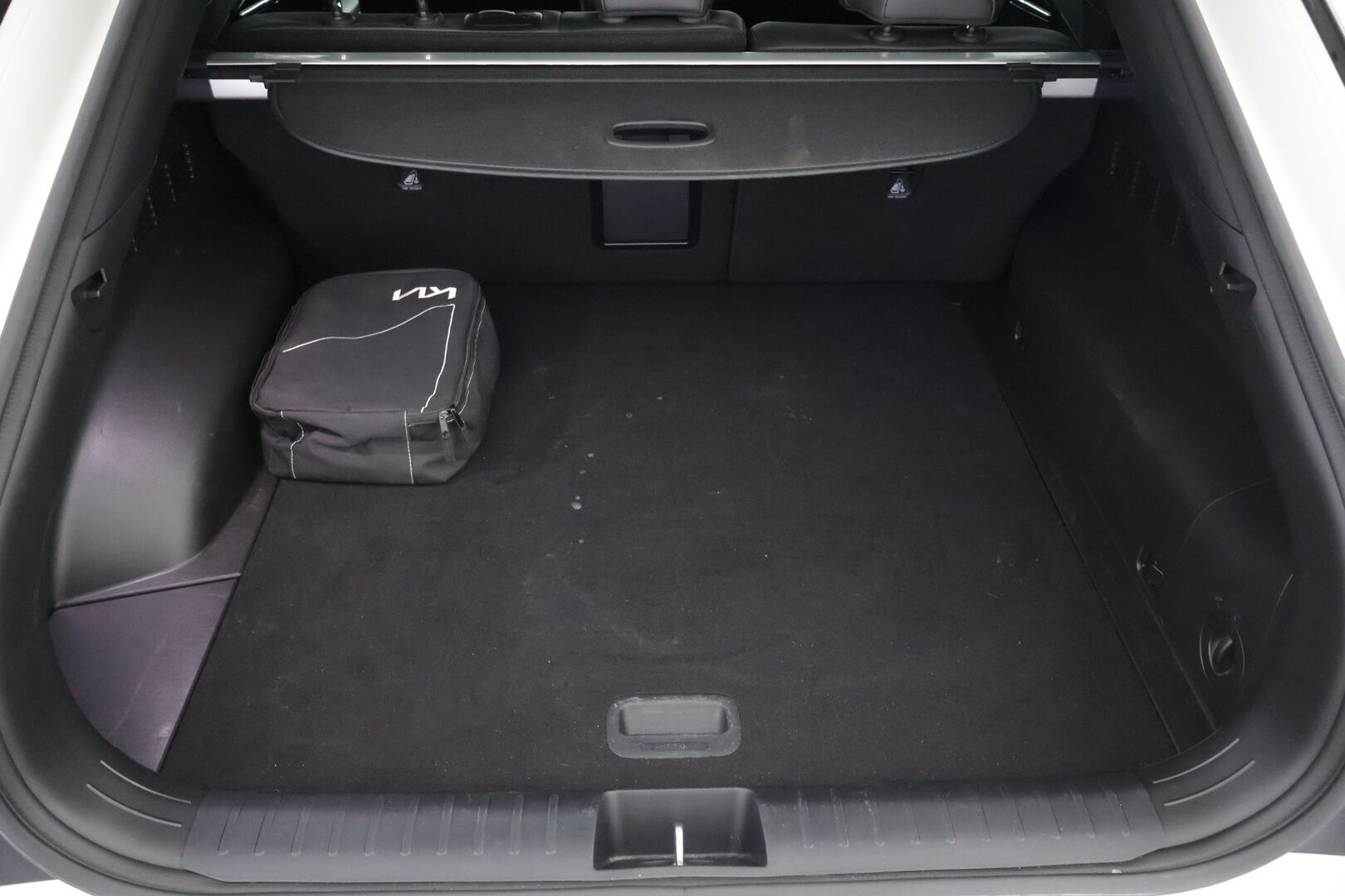 Kia EV6 2023 GT-Line AWD 77 kWh 325 hv - | Adapt.Vakkari | Lämpöpumppu | Navi | Tuuletetut etuistuimet | Peruutuskamera | TULOSSA |