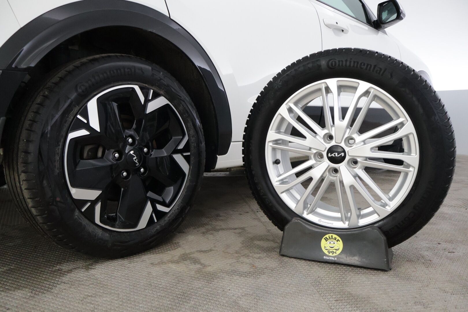 Kia Niro 2024 EX 64,8kWh 204hv Premium ** 1-om. Suomiauto / Adapt. Vakkari / Keyless go/ Kamera ** - 3,99 % KORKOTARJOUS TÄHÄN AUTOON - * Suomiauto ensimmäiseltä omistajalta! / Huollettu 2/2025 / Kahdet renkaat vanteilla! *