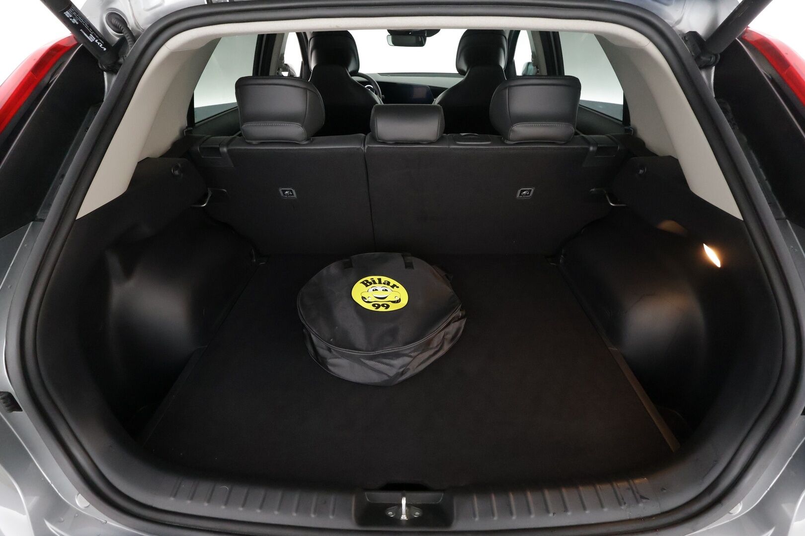 Kia Niro 2024 EX 64,8kWh 204hv Premium - | ACC | ILP | Puolinahat | Sähköpenkki | P.kamera | Sähk. takaluukku | LED | Keyless | HDA | Lämm. ratti | 1-om suomiauto | 2x renkaat aluin |