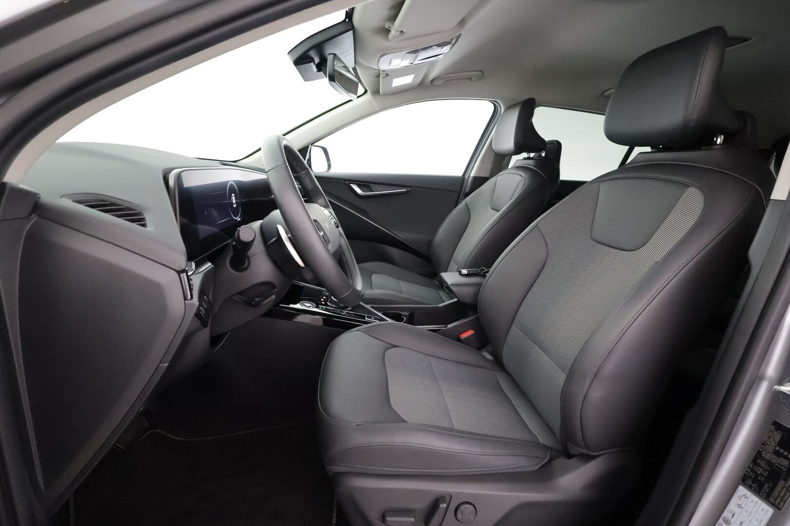 Kia Niro 2024 EX 64,8kWh 204hv Premium - | ACC | ILP | Puolinahat | Sähköpenkki | P.kamera | Sähk. takaluukku | LED | Keyless | HDA | Lämm. ratti | 1-om suomiauto | 2x renkaat aluin |
