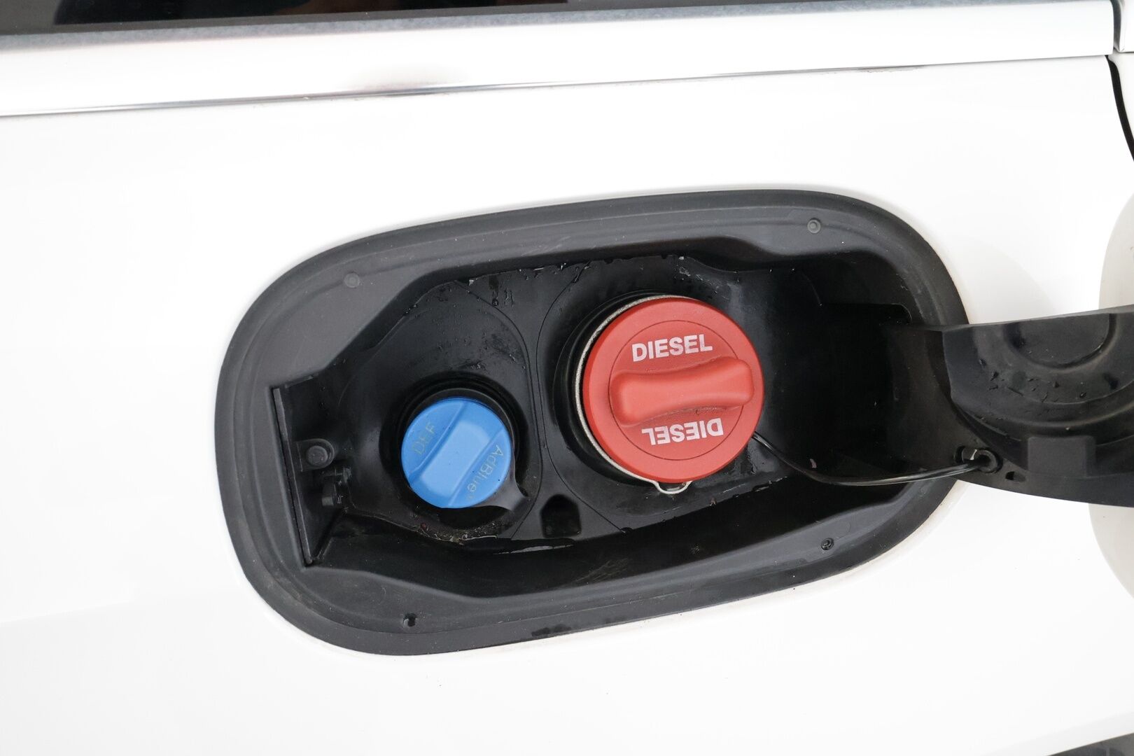 Mercedes-Benz E 2019 220 d 4Matic T A Business * 360° Kamera / Webasto / Multibeam / Koukku / Navi / Katveavustin / Ambient-Valot * - Kahdet renkaat - HULLUT JOULUT KORKOTARJOUS 2,49% 