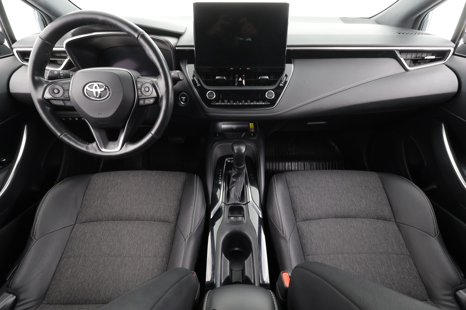 Toyota Corolla 2023 Touring Sports 1,8 Hybrid Launch Edition * ACC / P.kamera / LED / Facelift / Puolinahat / KeylessGo / Sähkökontti * - Suomi-auto / Kahdet renkaat aluvanteilla - HULLU BLACKWEEK KORKOTARJOUS 2,49%