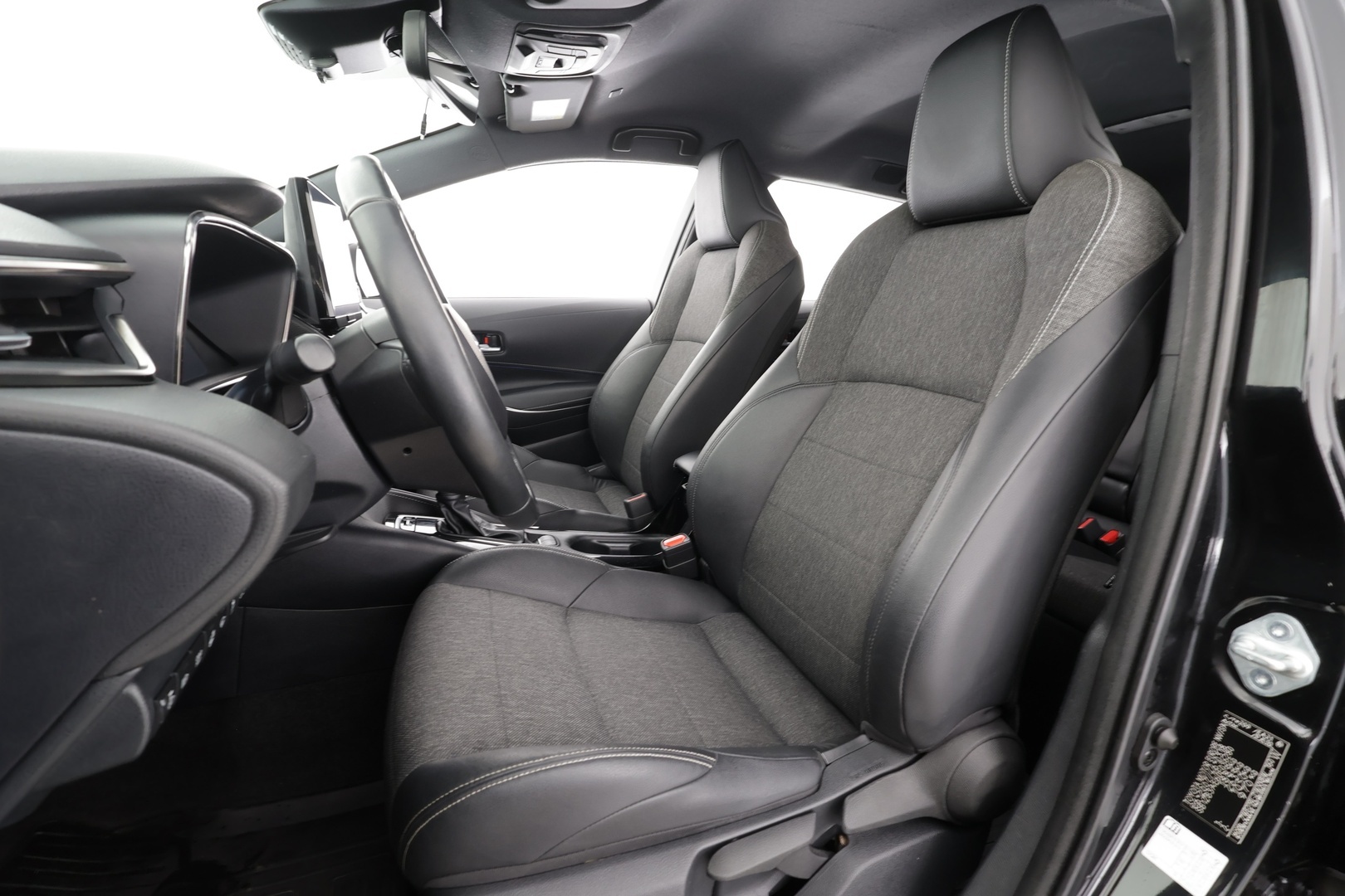 Toyota Corolla 2023 Touring Sports 1,8 Hybrid Launch Edition * ACC / P.kamera / LED / Facelift / Puolinahat / KeylessGo / Sähkökontti * - Suomi-auto / Kahdet renkaat aluvanteilla - HULLU BLACKWEEK KORKOTARJOUS 2,49%