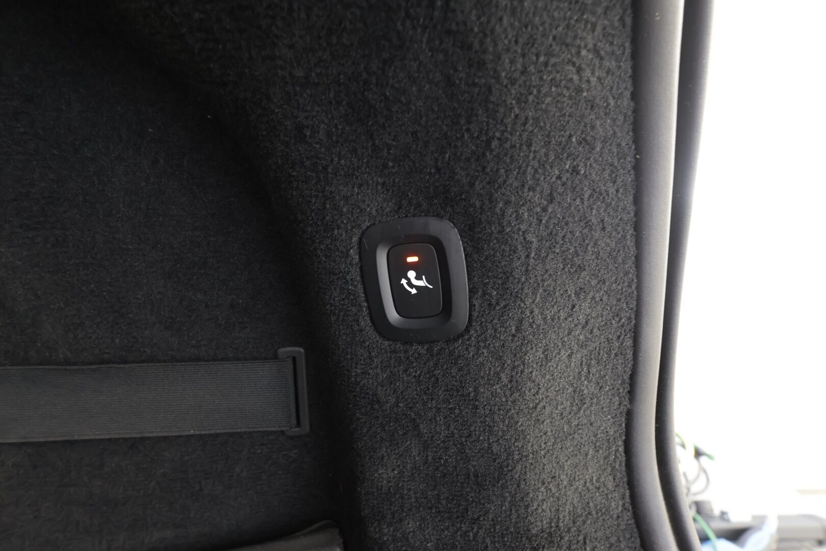 Volvo V90 2020 T8 TwE AWD R-Design aut - | Webasto | Koukku | ACC | P.kamera | LED | Sporttipenkki Muistilla | Kaistavahti | Keyless | 2x Latauskaapelit | Kahdet renkaat |