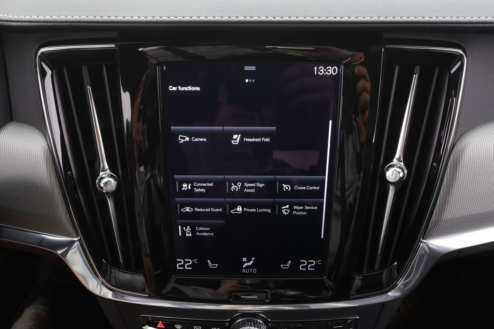 Volvo V90 2020 T8 TwE AWD R-Design aut - | Webasto | Koukku | ACC | P.kamera | LED | Sporttipenkki Muistilla | Kaistavahti | Keyless | 2x Latauskaapelit | Kahdet renkaat |