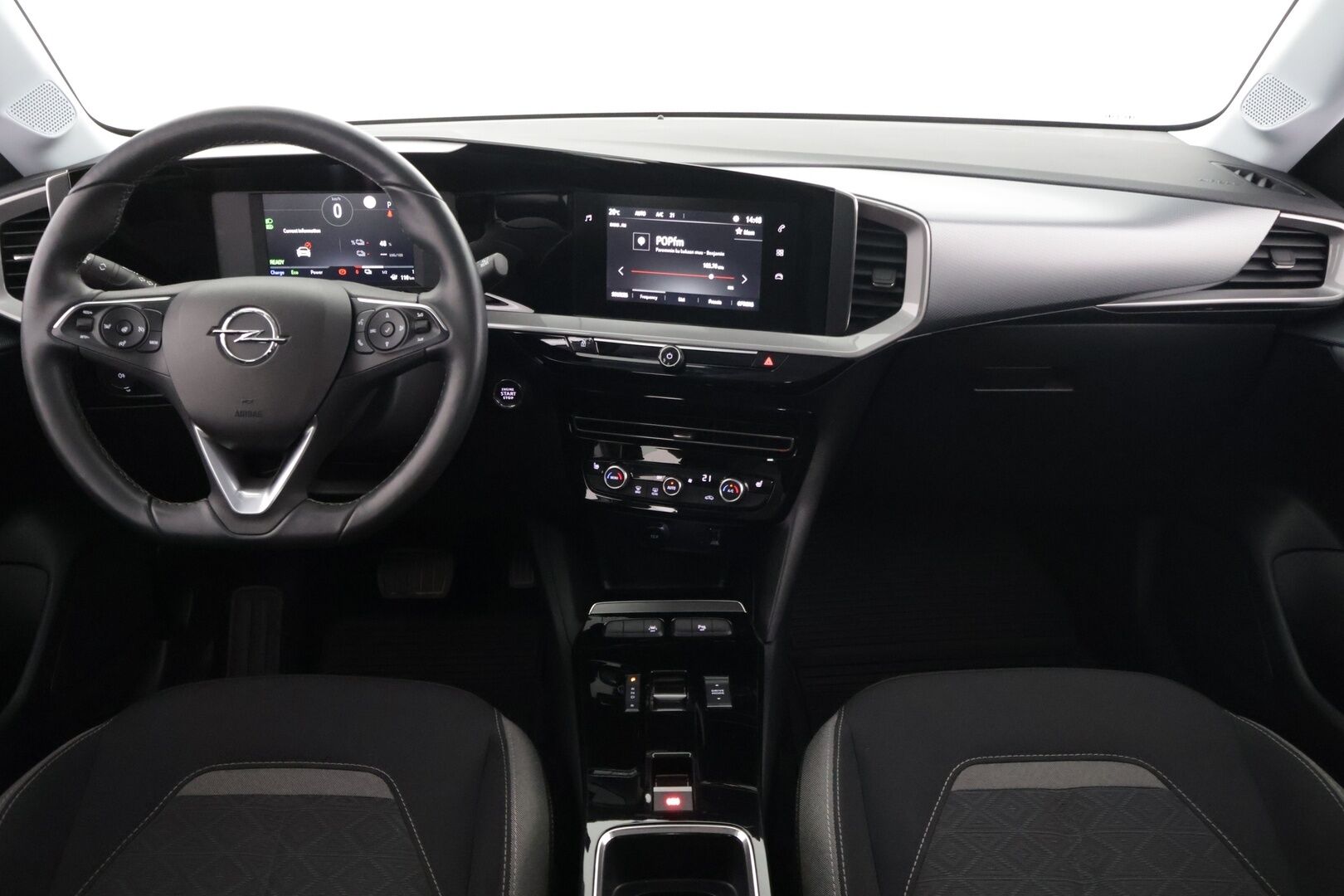Opel Mokka-e 2023 Comfort 136 automaatti - 1-om. Suomi-auto / Vakkari / P-kamera / Kaistavahti / LED-valot / 2x renkaat / Ratinlämmitin / Aut. Ilmastointi