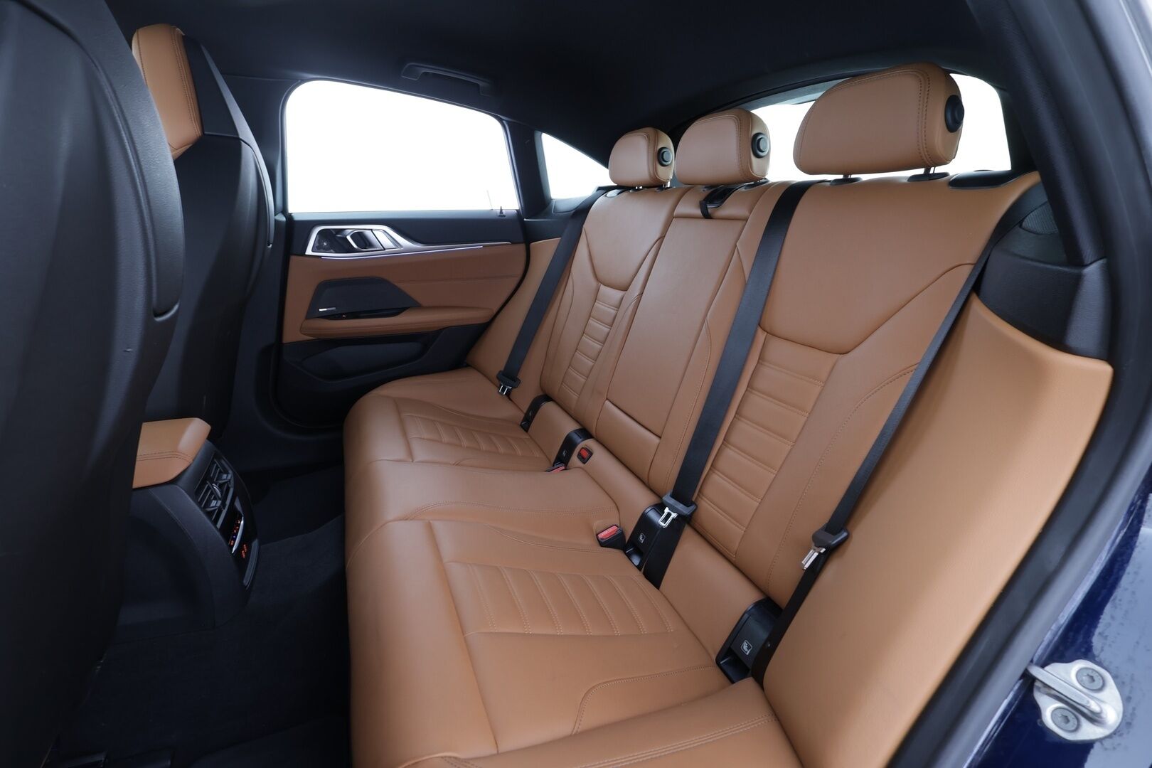 BMW I4 M50 2024 M50 Charged - | ACC | Lisälämmitin | Koukku | Widescreen | Muistipenkki | Ratinlämmitys | H/K | Sporttinahat | 360-Kamera | 1.Om Suomi-auto | Kahdet Renkaat |