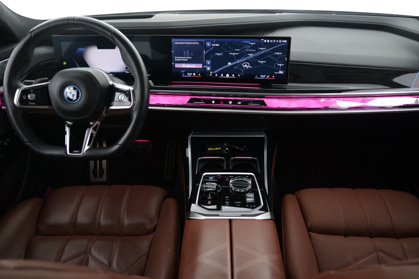 BMW i7 2023 G70 xDrive 60 M-Sport - | Executive & Connoisseur paketit | B&W Diamond | Ilmastoidut ja lämmitettävät nahkapenkit |