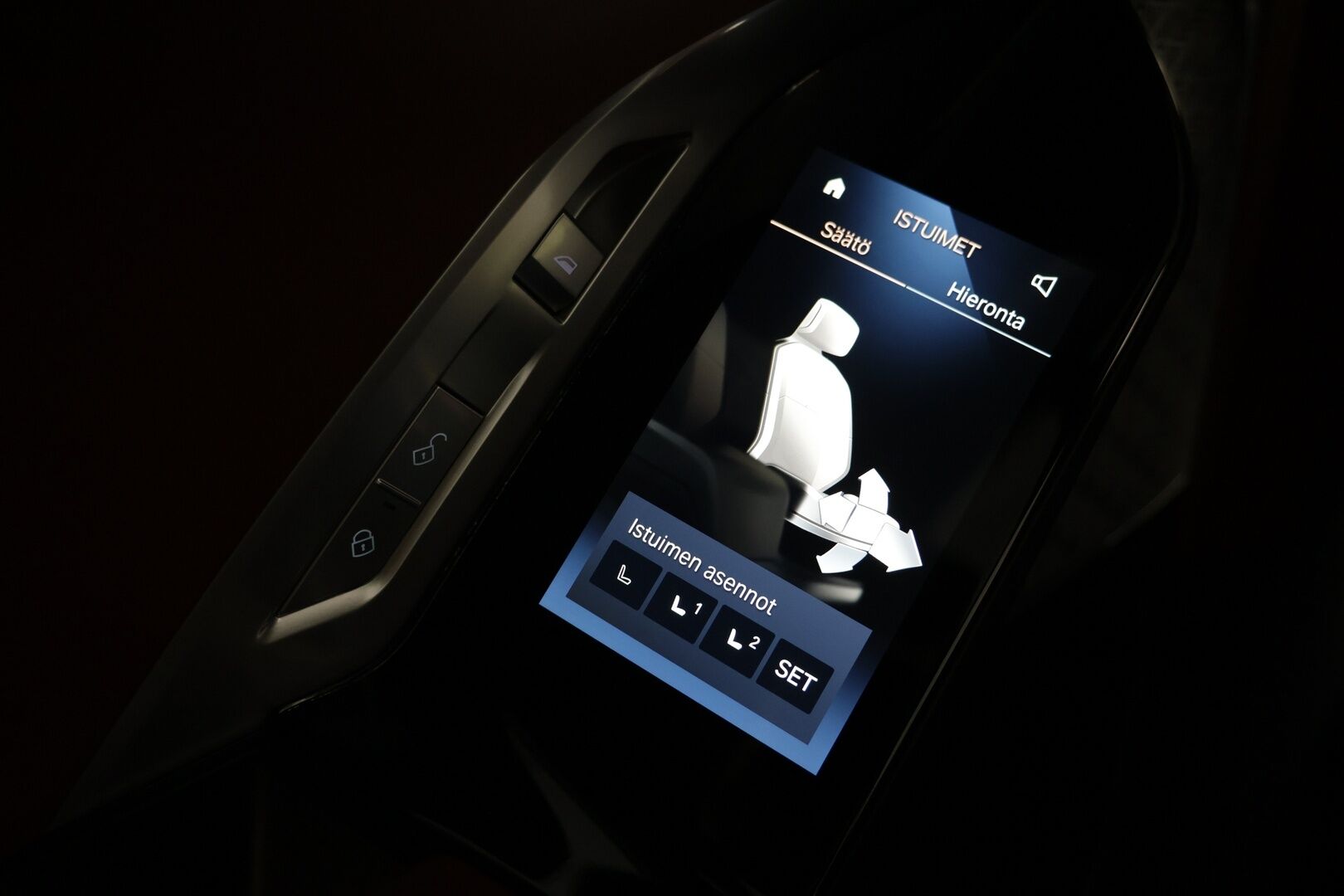 BMW i7 2023 G70 xDrive 60 M-Sport - | Executive & Connoisseur paketit | B&W Diamond | Ilmastoidut ja lämmitettävät nahkapenkit |