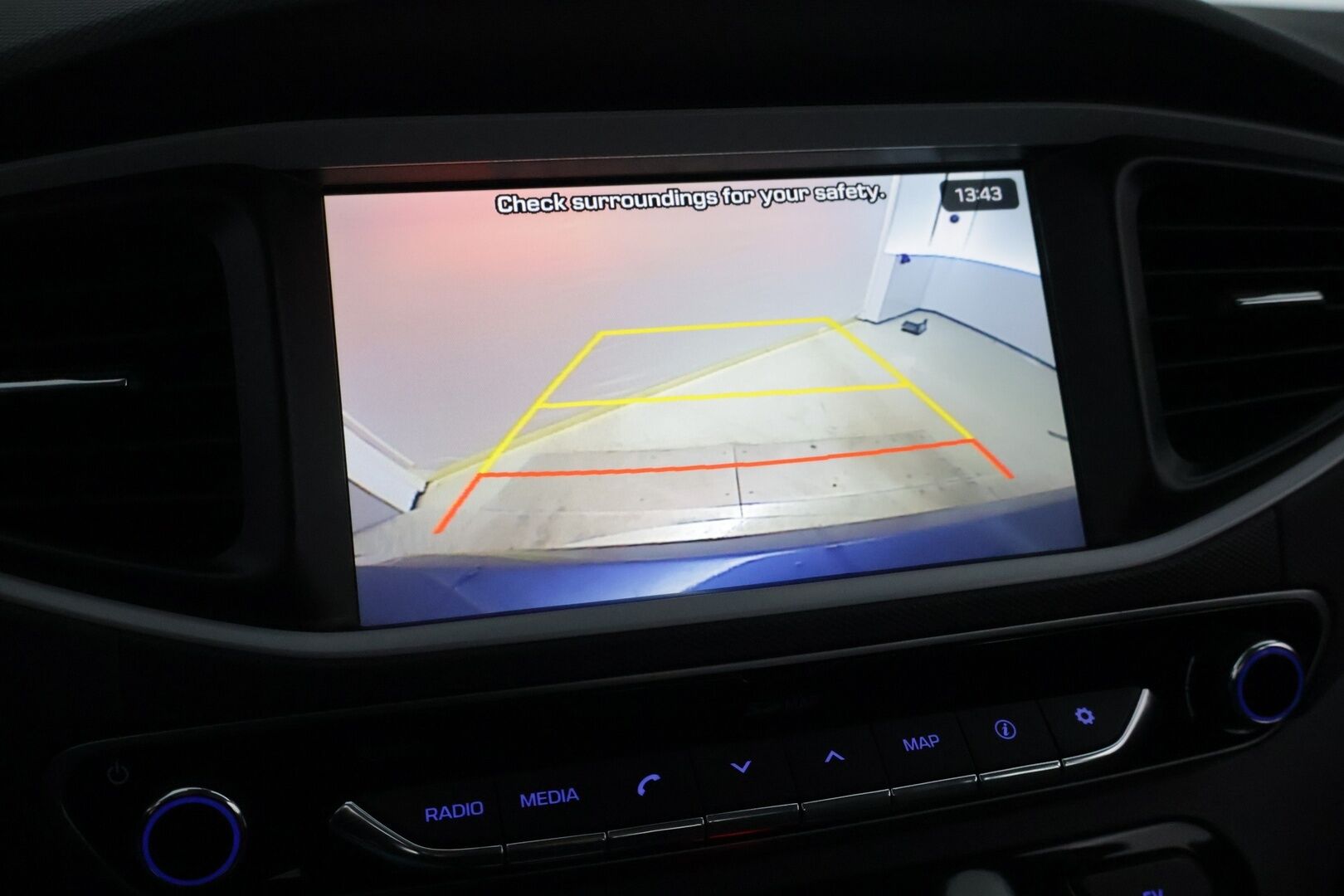HYUNDAI IONIQ ELECTRIC 2019 28kWh Premium Plus - * Adapt.Vakkari / Blis / P-Kamera / Ilmastoidut etuistuimet / Lane assist *